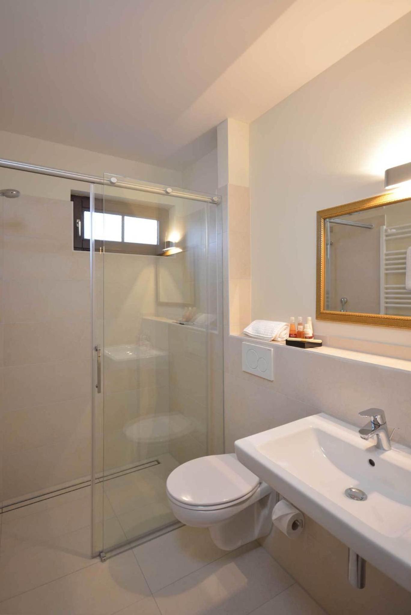 Deluxe Double Room - Photo 2