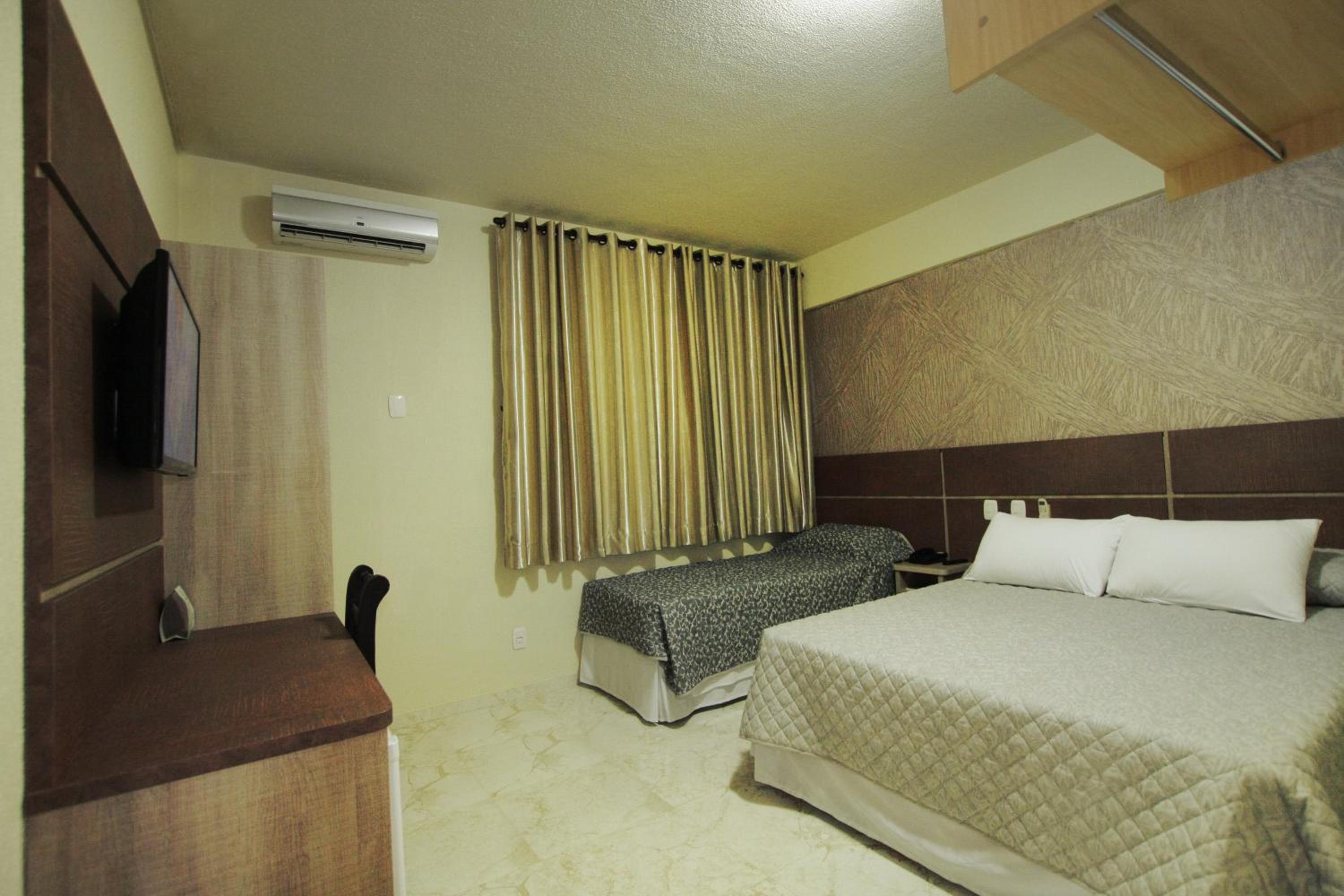 Deluxe Double or Twin Room photo 2