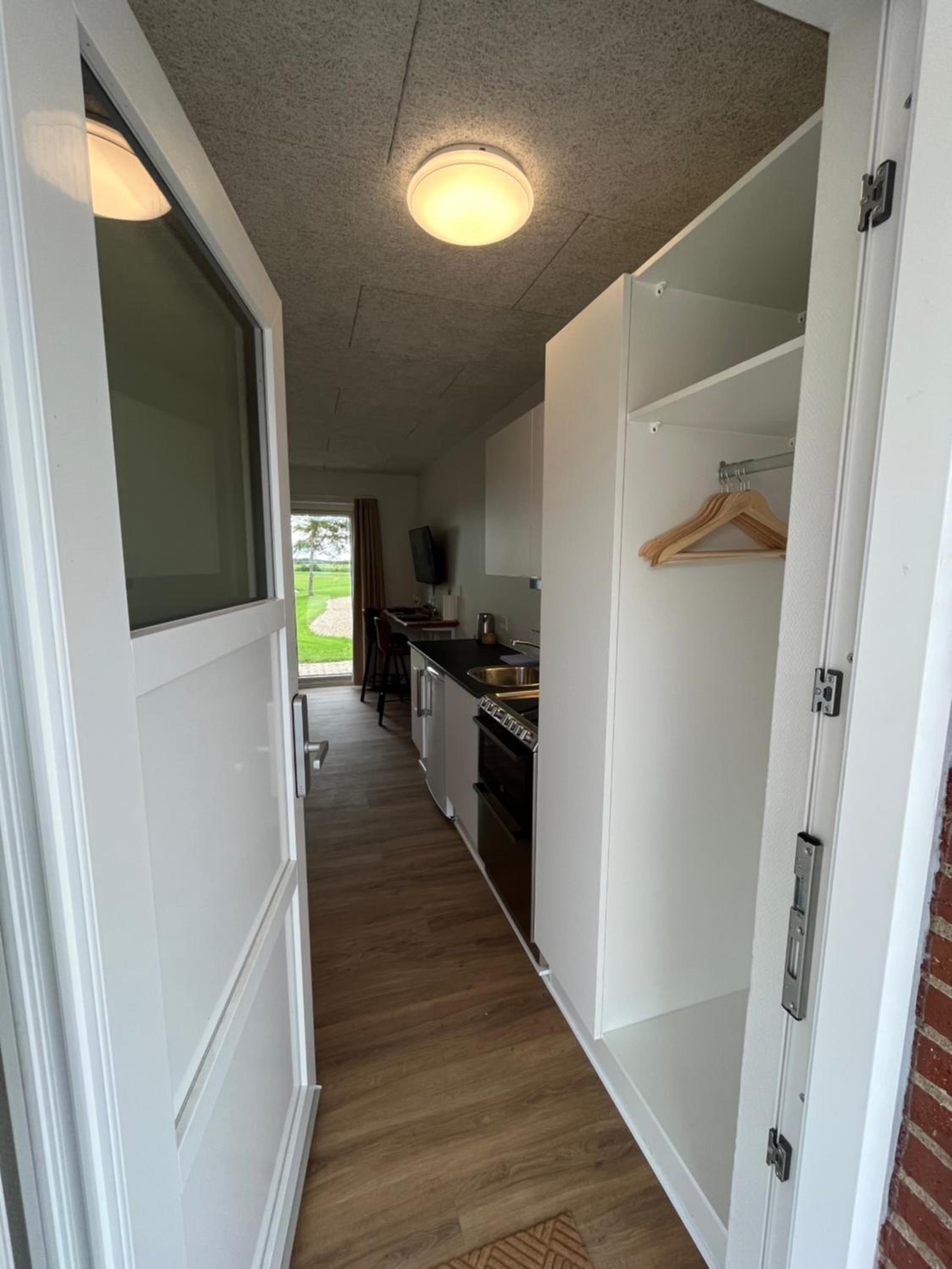 Superior Studio - Photo 15