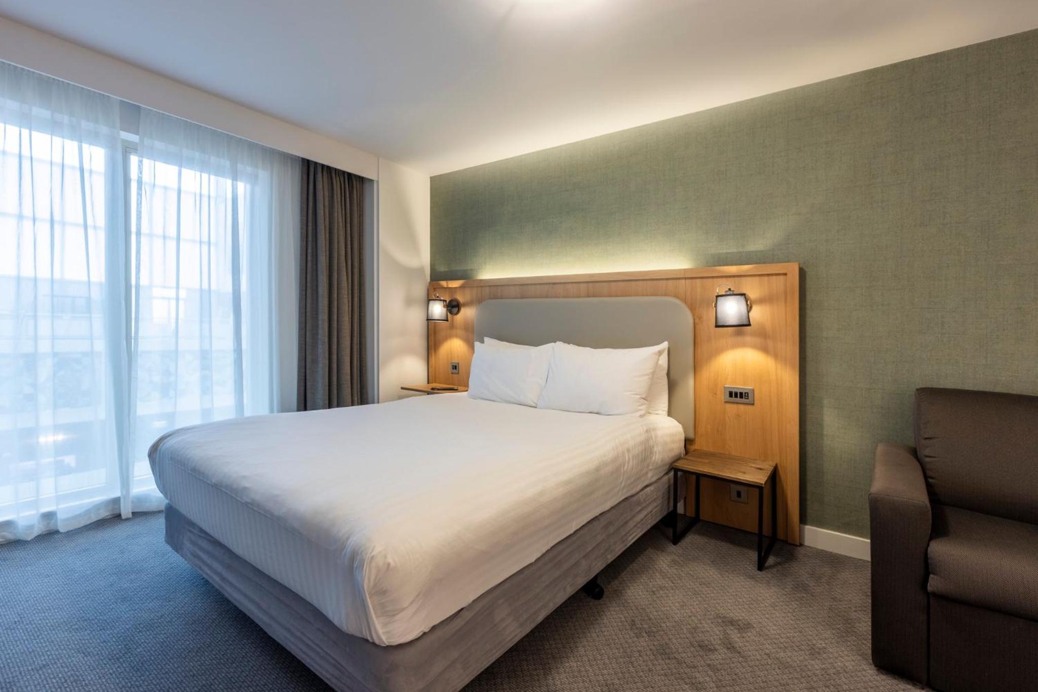 Standard Double Room with Single Sofa Bed - Photo 3