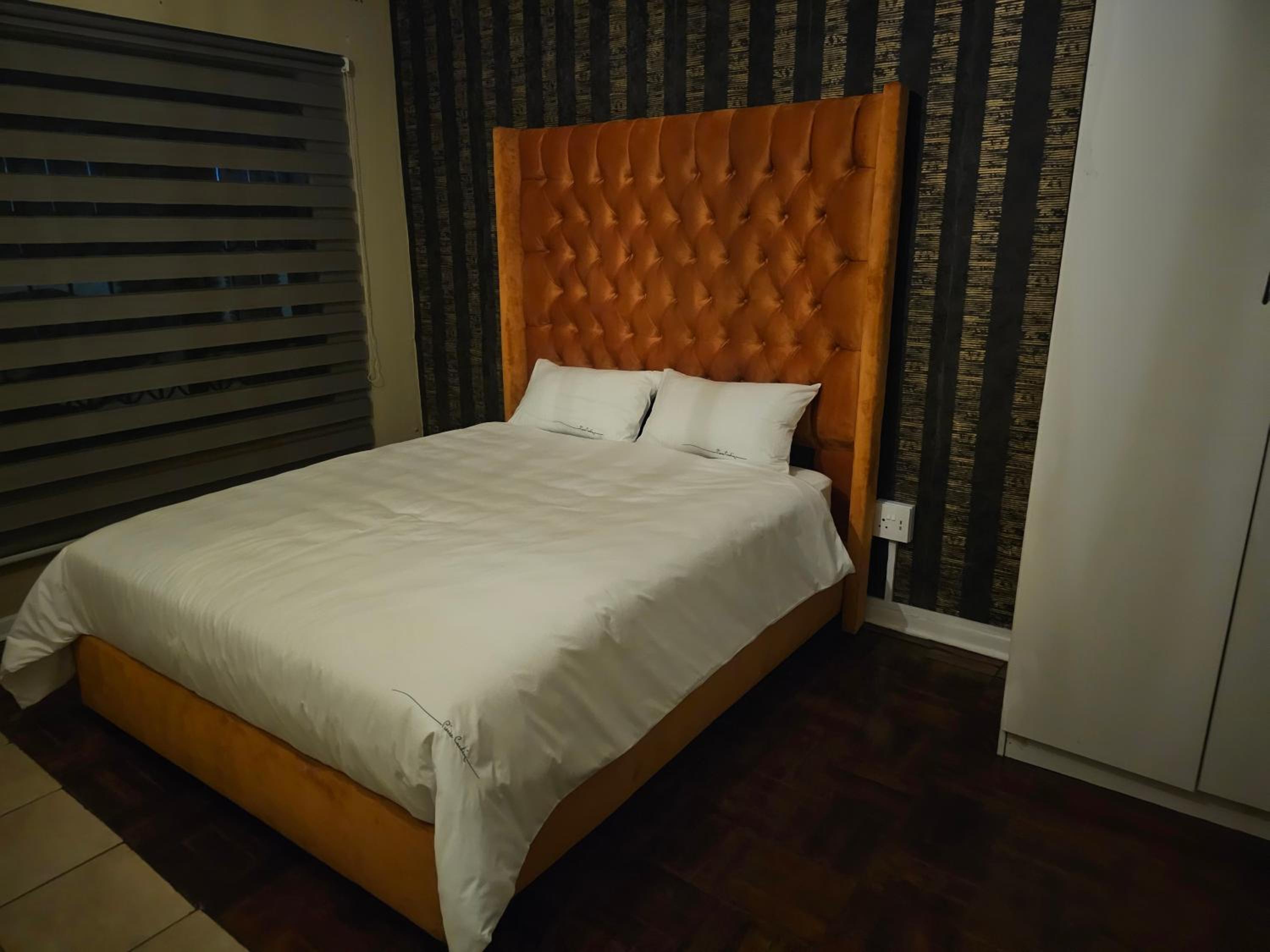 Deluxe Double Room with Balcony photo 2