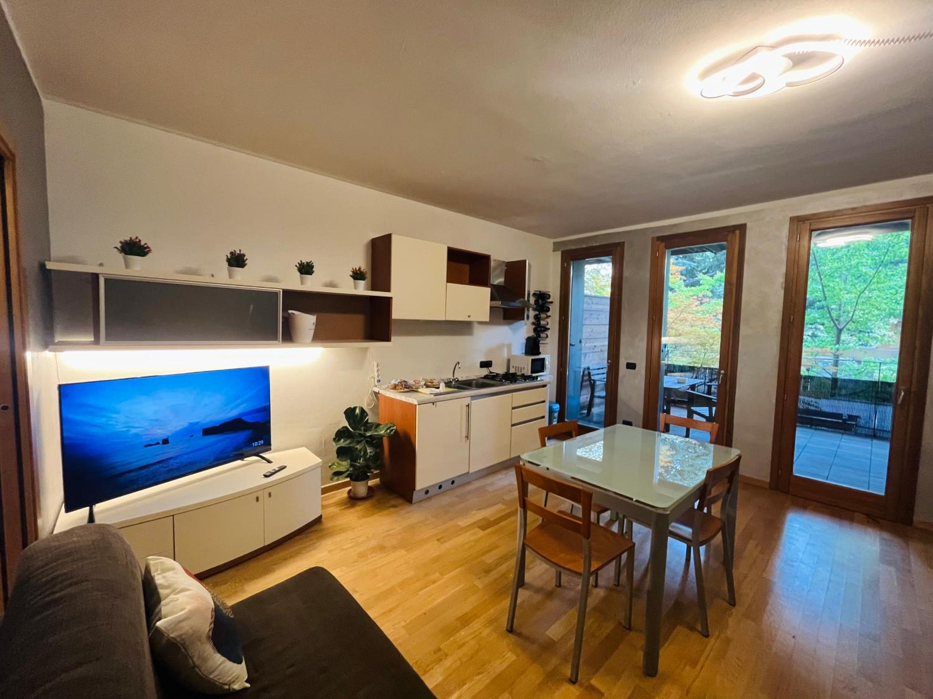 Apartment with Terrace photo 2