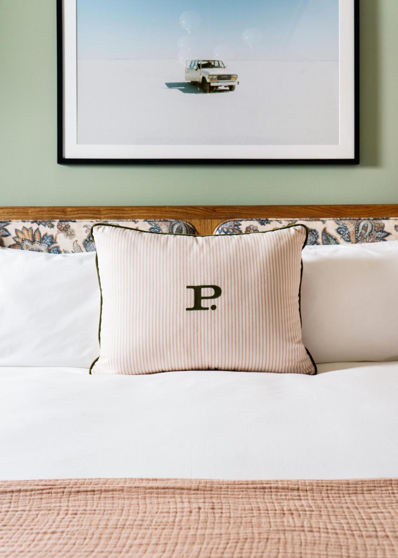 Standard King Room - Photo 1