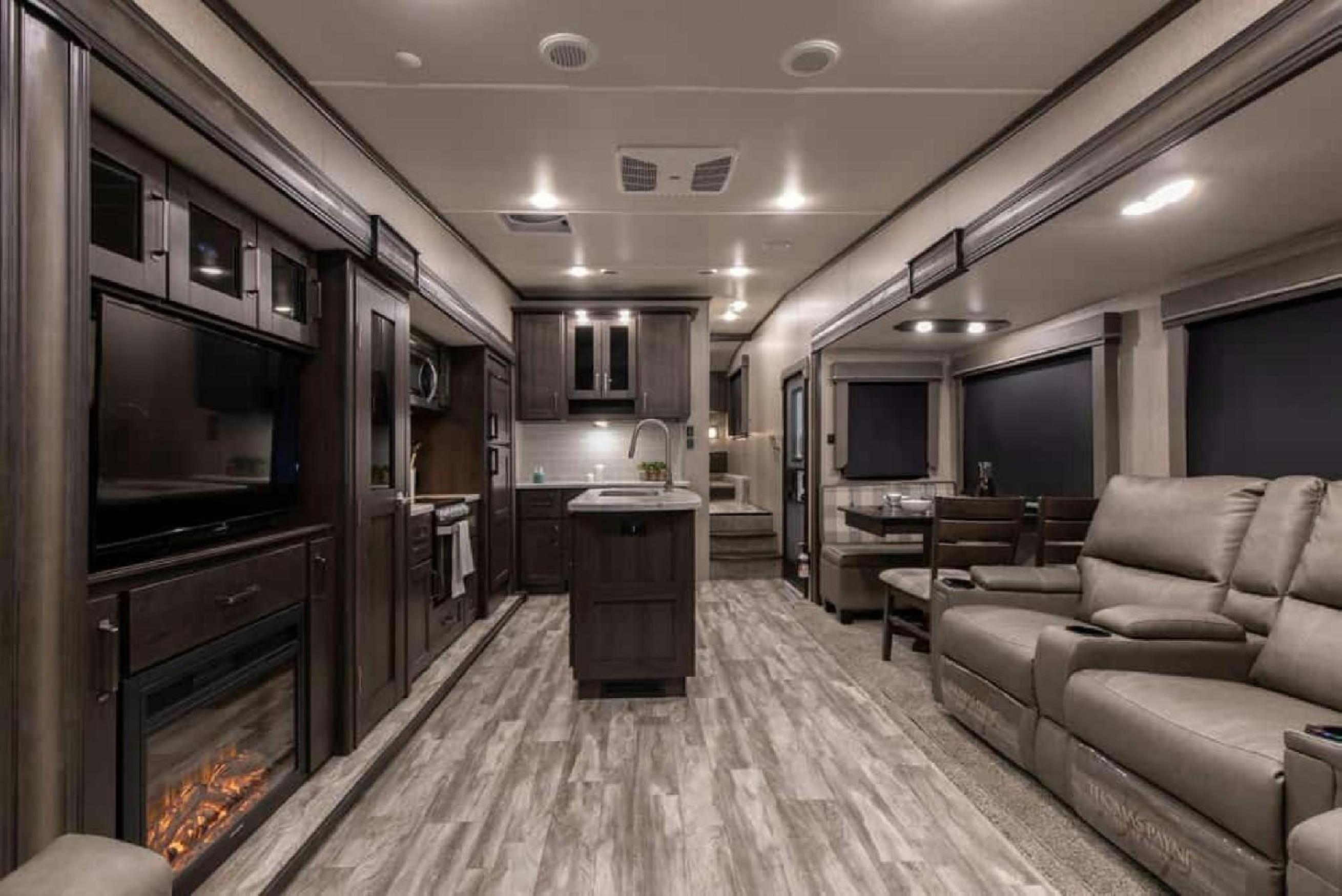 Glamping RV photo 1
