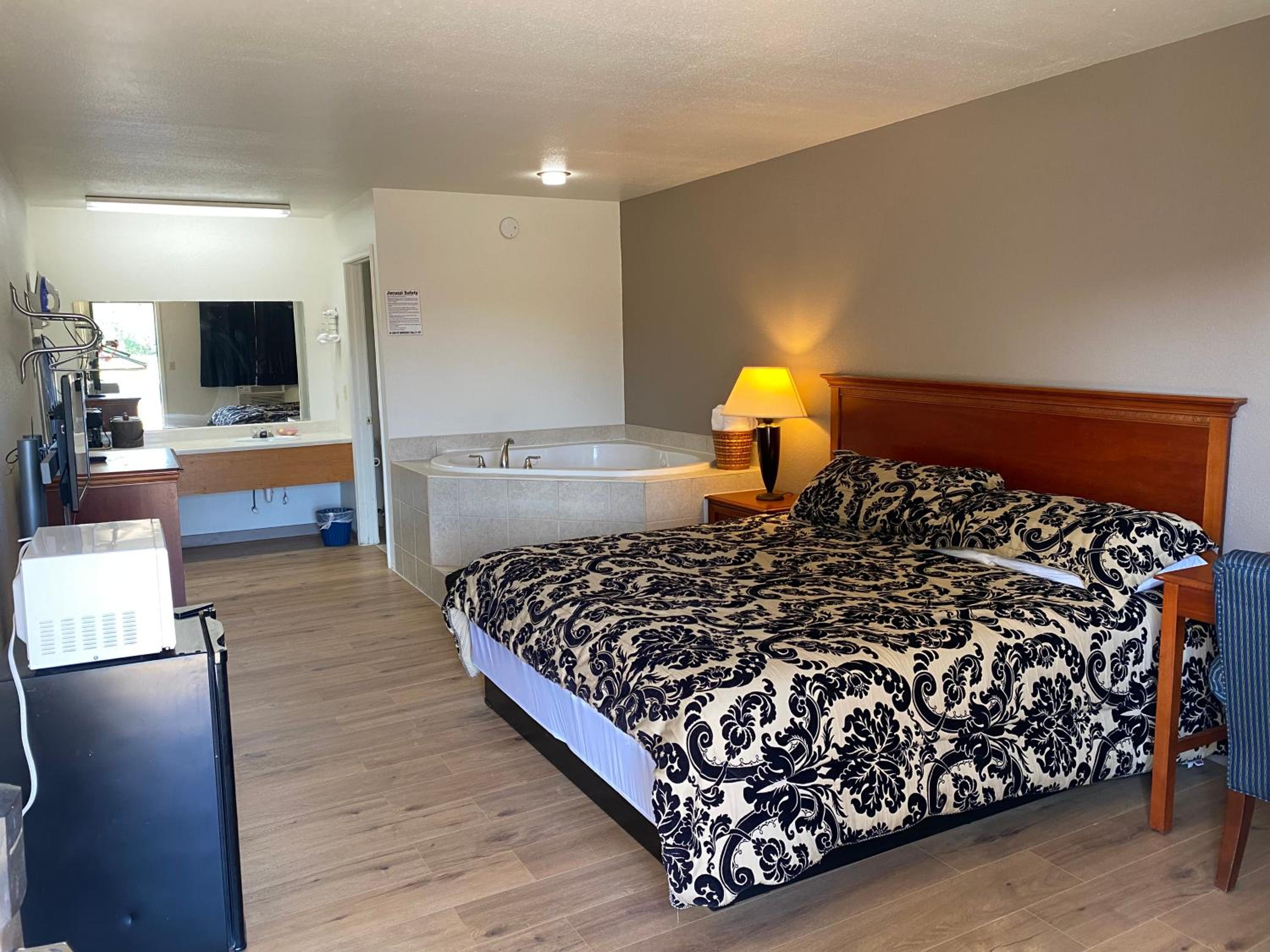 King Room with Spa Bath photo 1