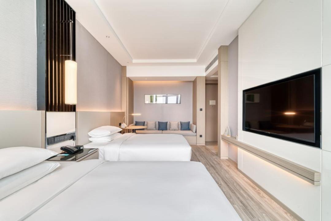 Standard Double Room with Two Double Beds and City View