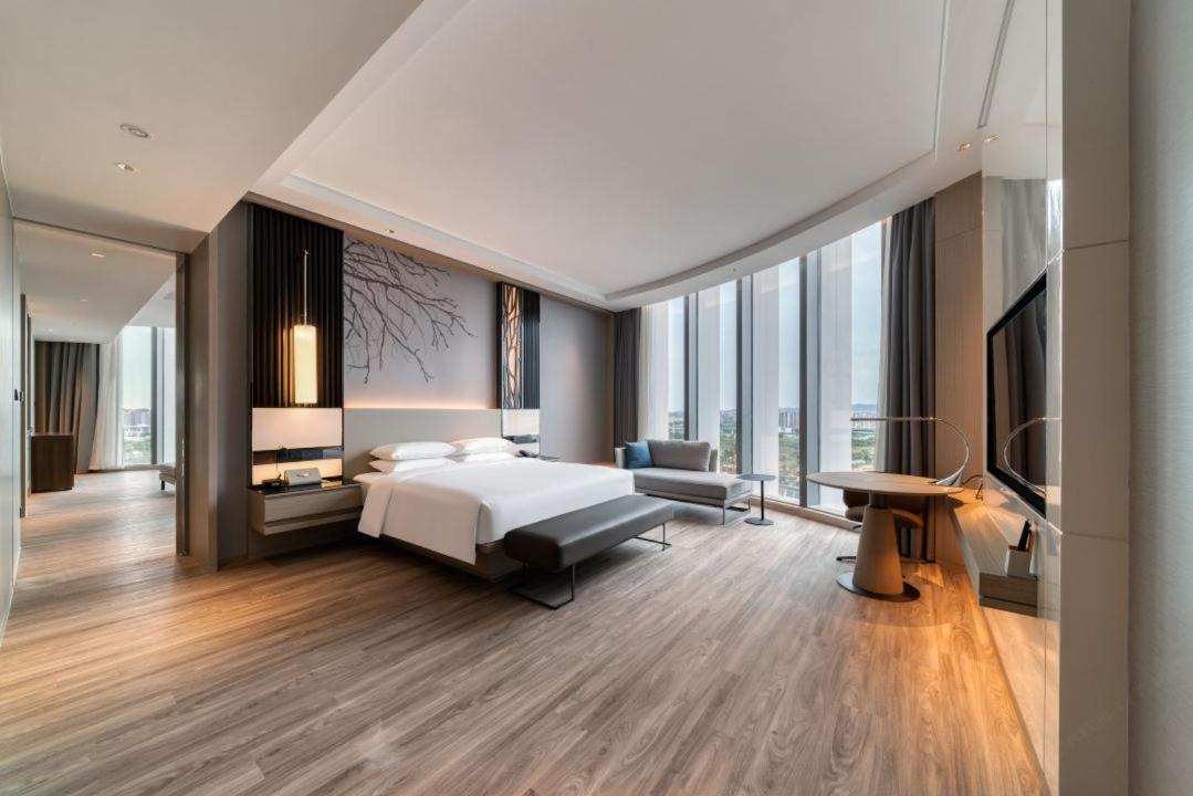 One-Bedroom King Suite with City View