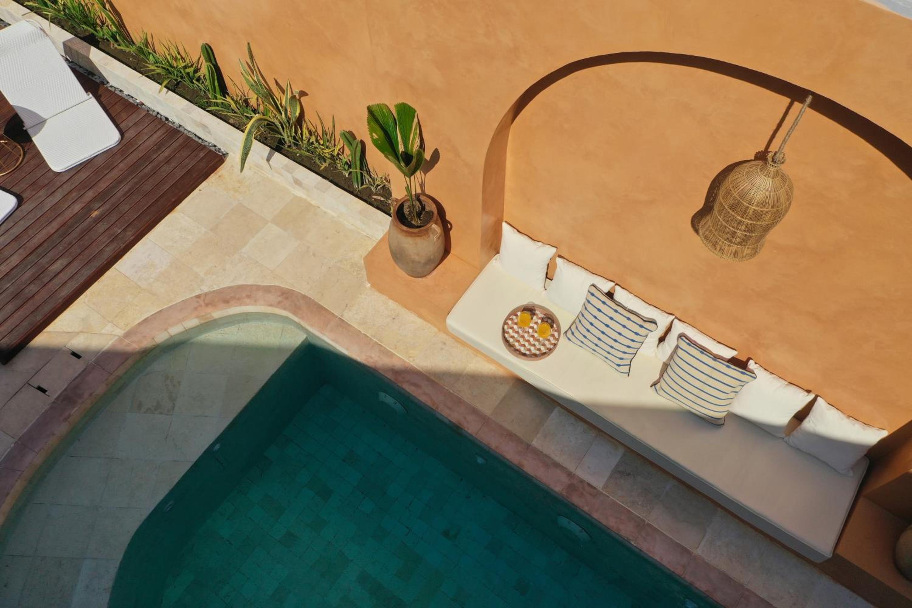 Two Bedroom Lagoon Pool Villa - Photo 10