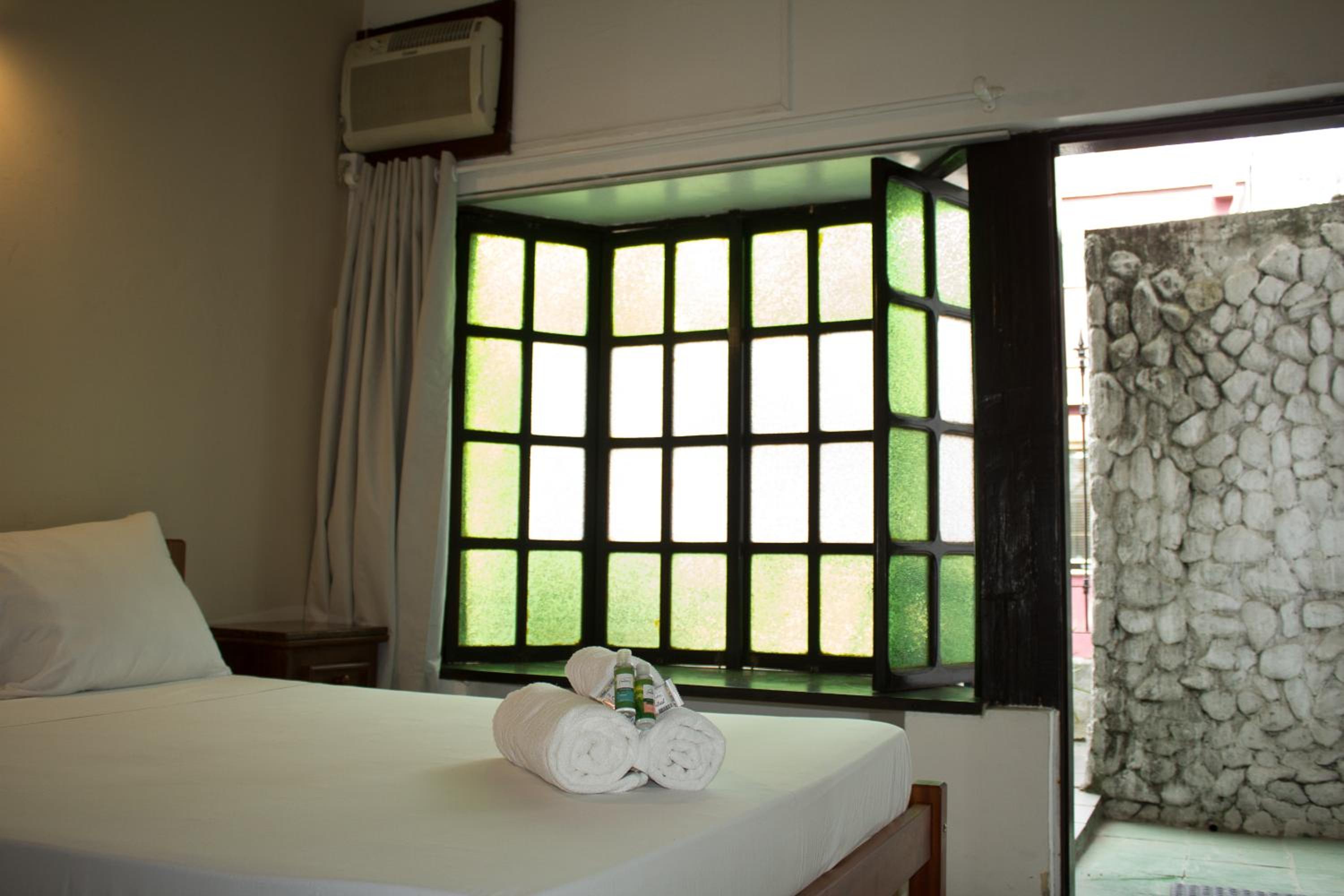 Standard Double Room - Photo 3