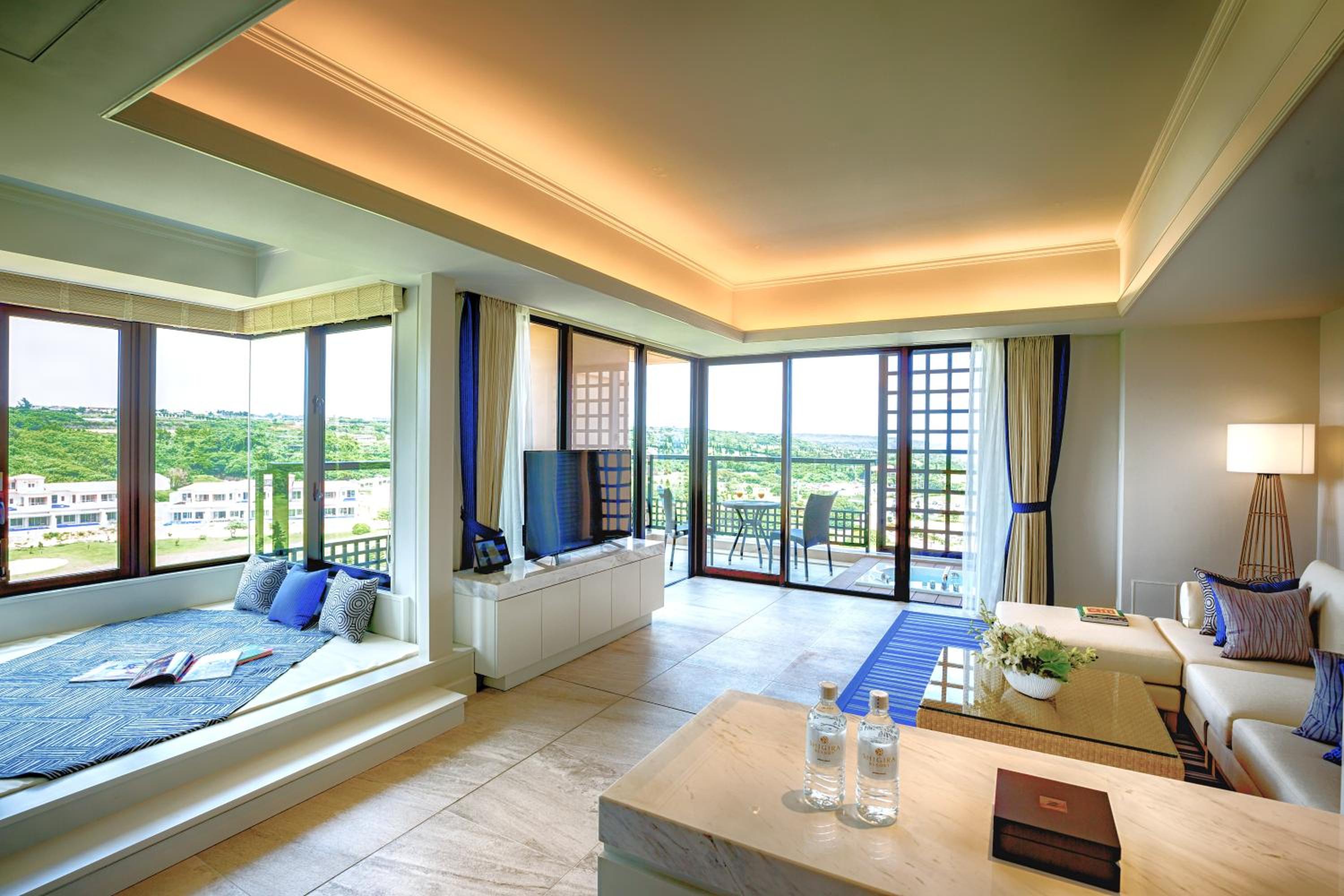 Junior Suite (Non Smoking) - Photo 5