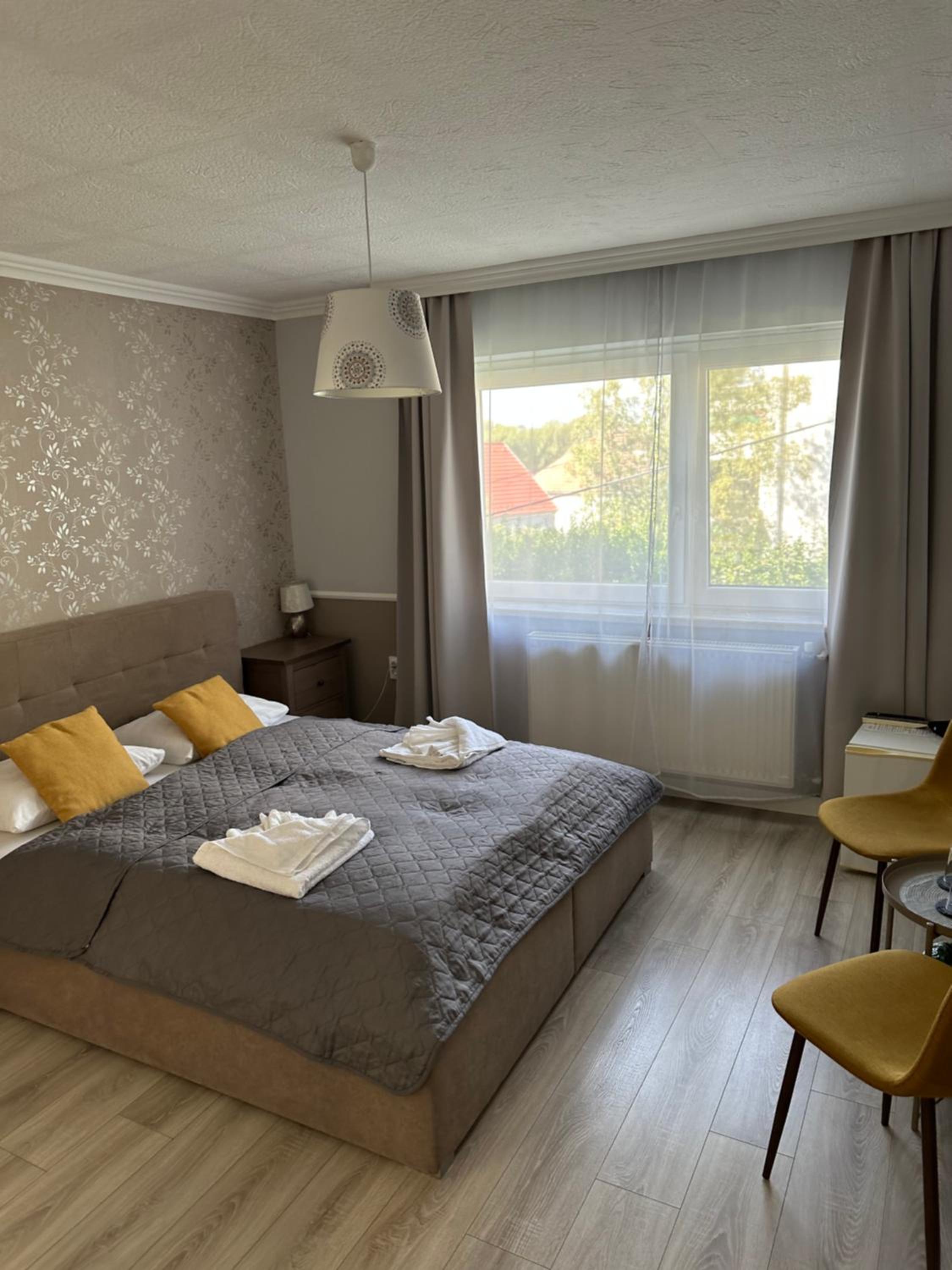 Deluxe Double Room with Bath photo 2