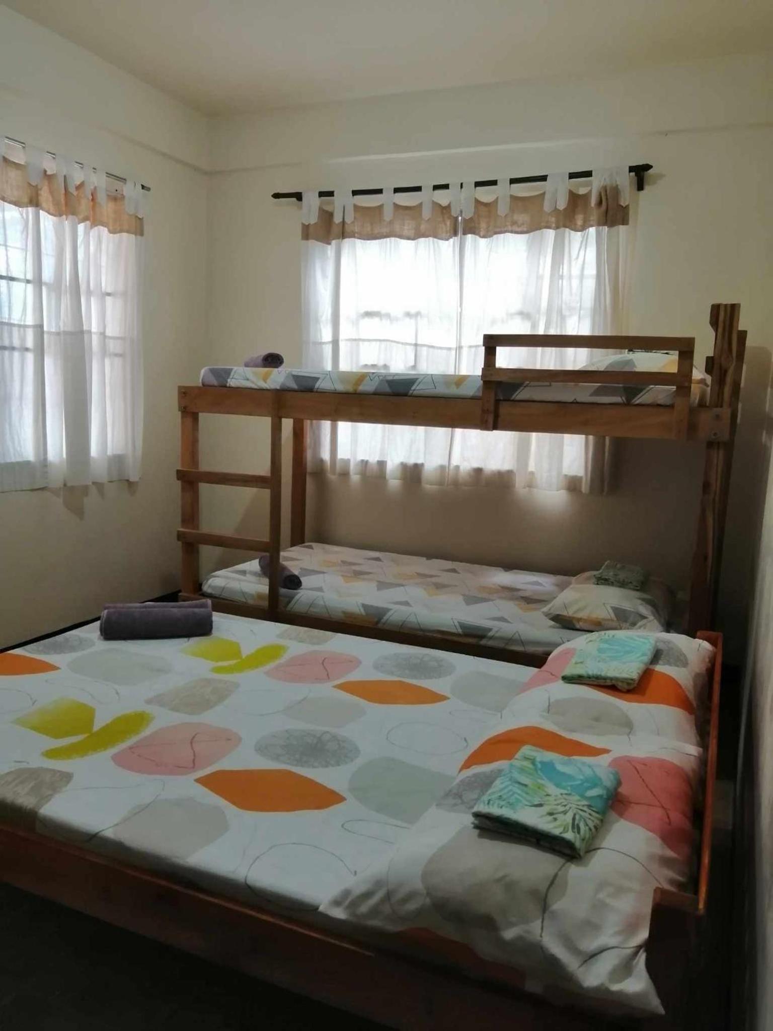Economy Quadruple Room with Shared Bathroom photo 1