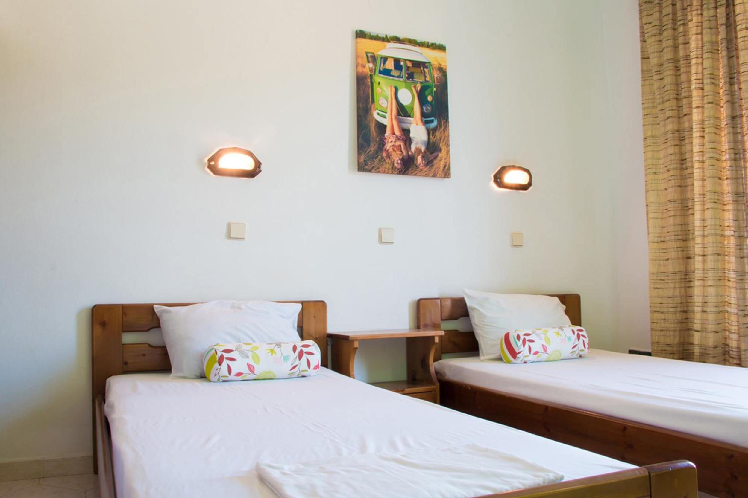 Twin Room with Garden View photo 3
