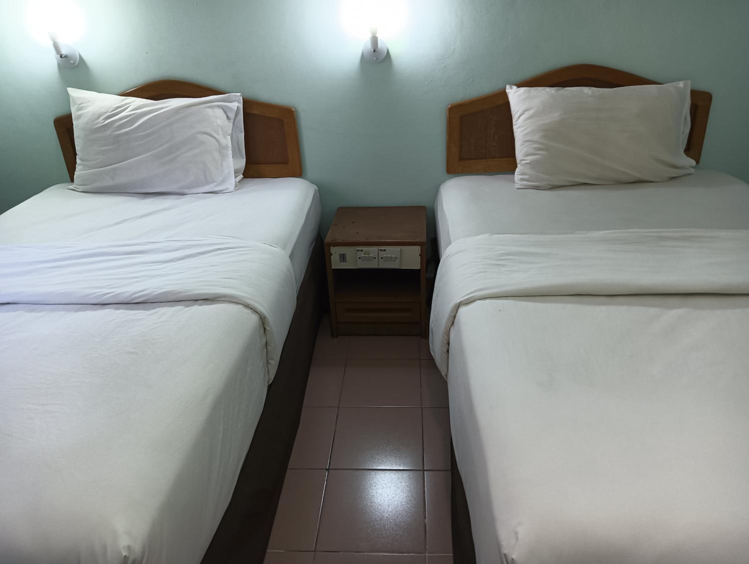 Deluxe Twin Room - Photo 3
