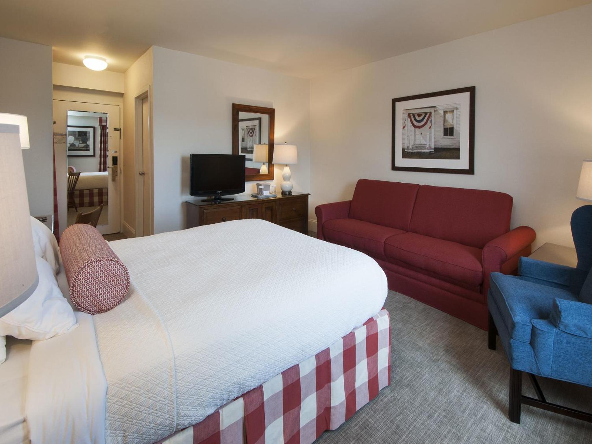 Mill Falls Superior Queen Room
