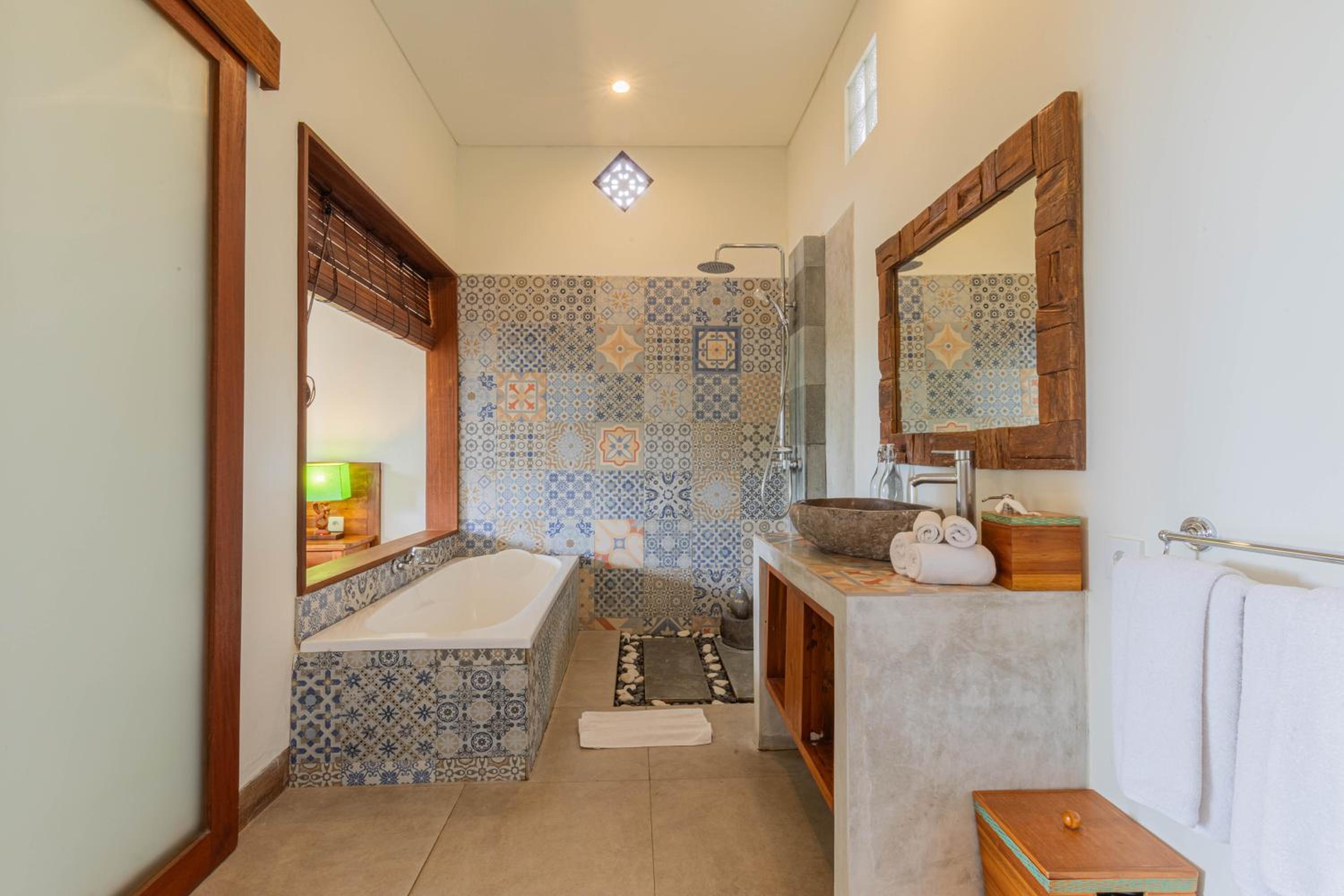 Deluxe Suite - Photo 24