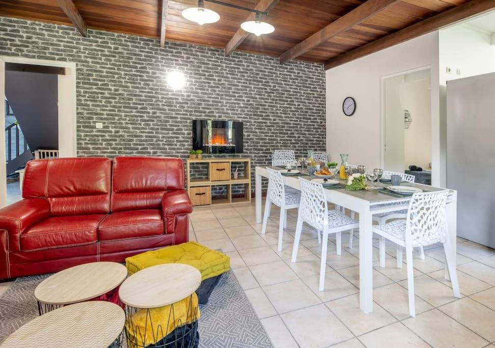 Villa photo 2