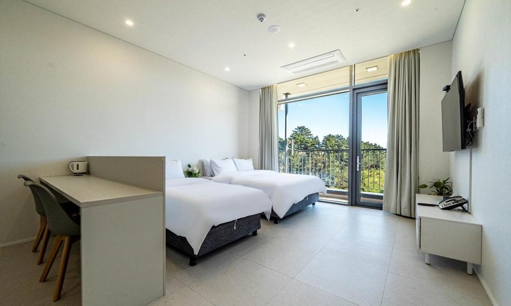 Standard Twin Room photo 1