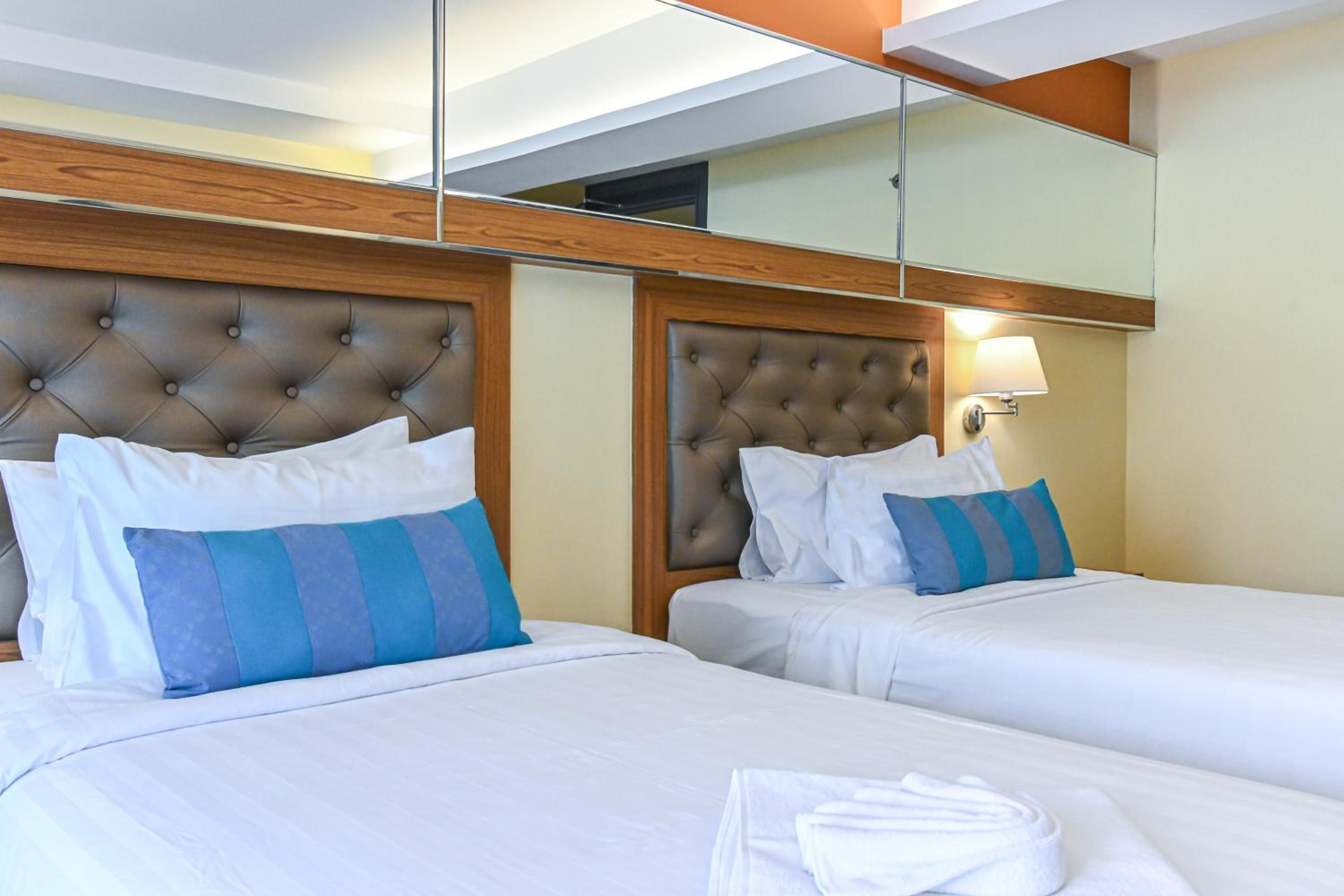 Superior Double or Twin Room - Photo 17