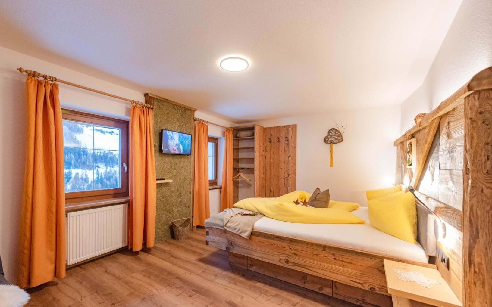 Two-Bedroom Deluxe Apartment with Garden View
