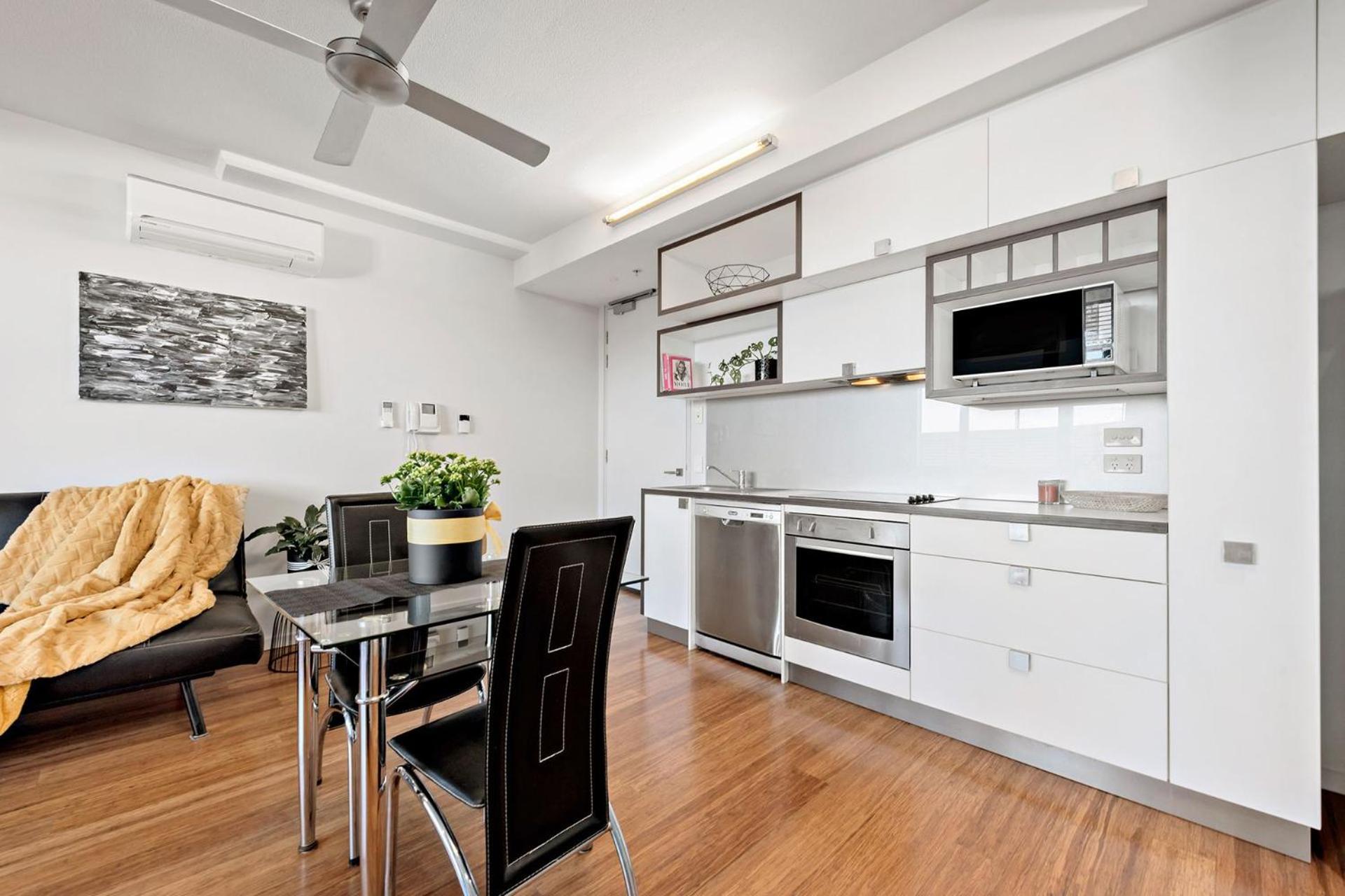 Apartment photo 3
