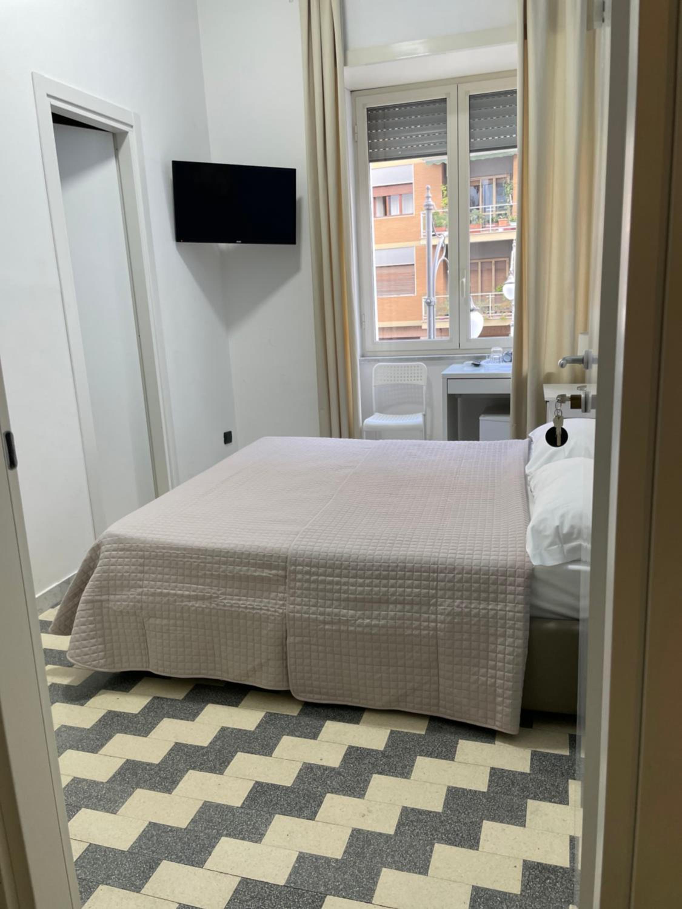 Economy Double Room - Photo 1
