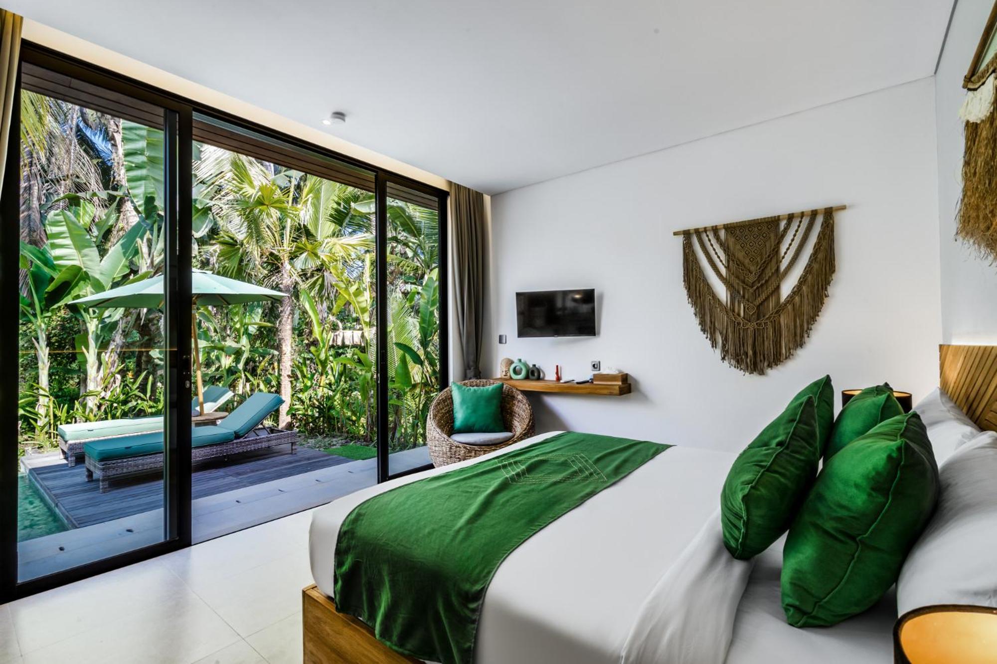 Three-Bedroom Villa - Photo 29