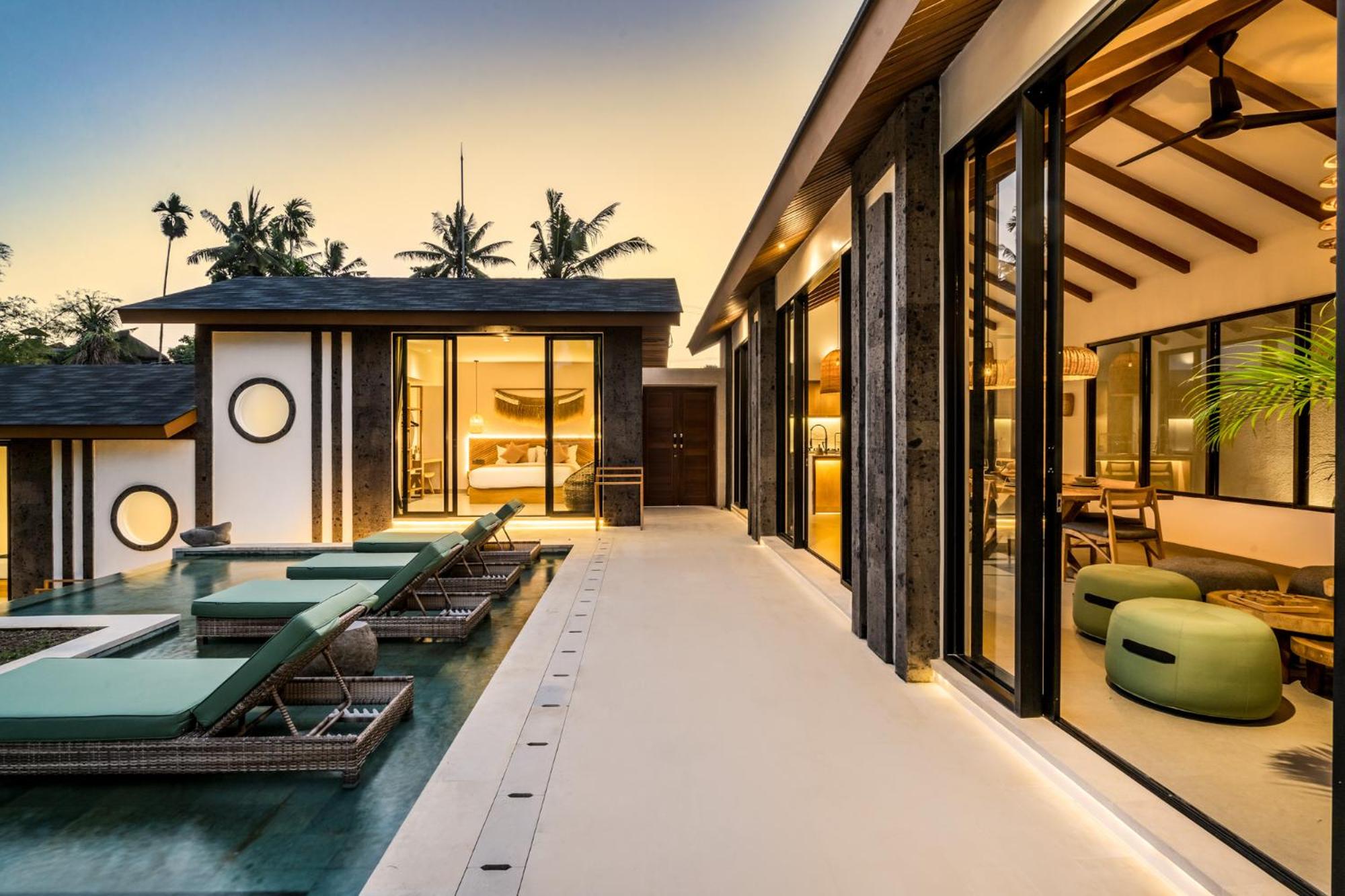 Three-Bedroom Villa - Photo 27