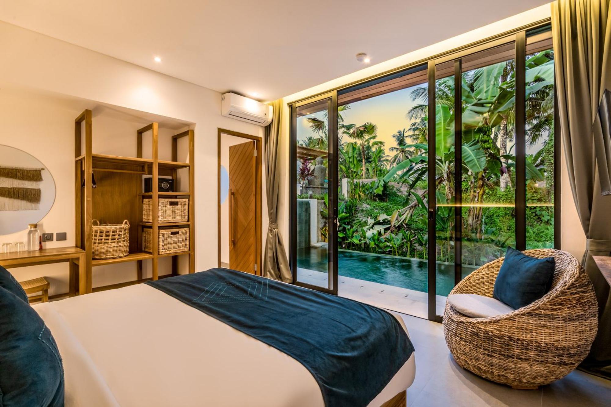 Three-Bedroom Villa - Photo 19