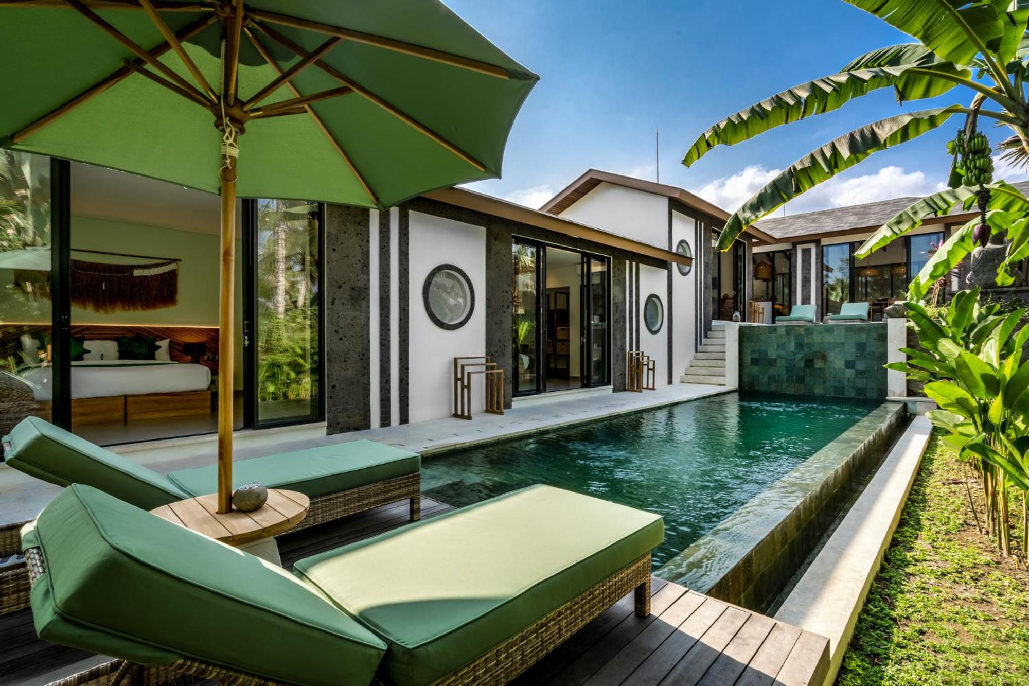 Three-Bedroom Villa - Photo 34
