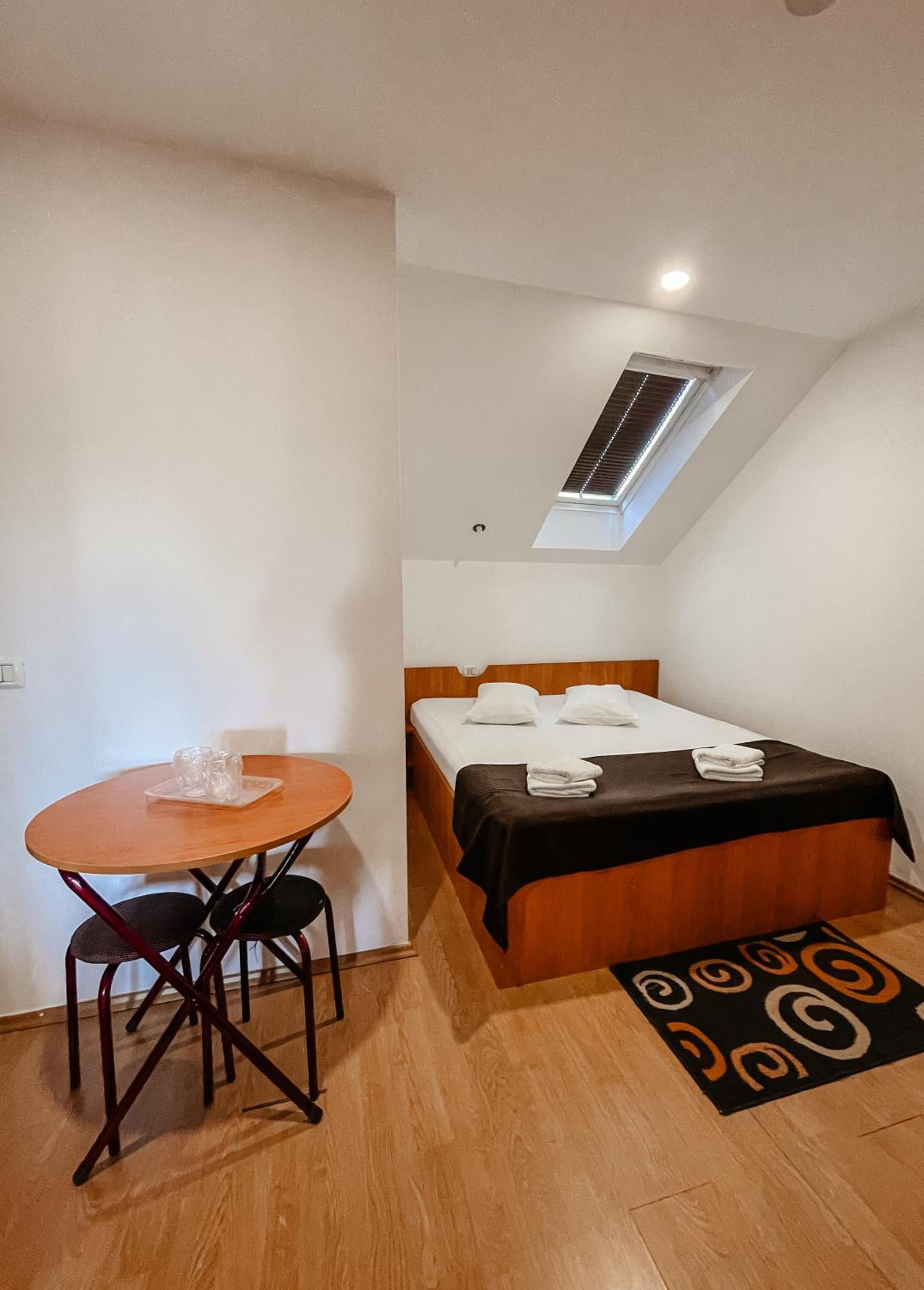 Economy Double Room - Photo 1