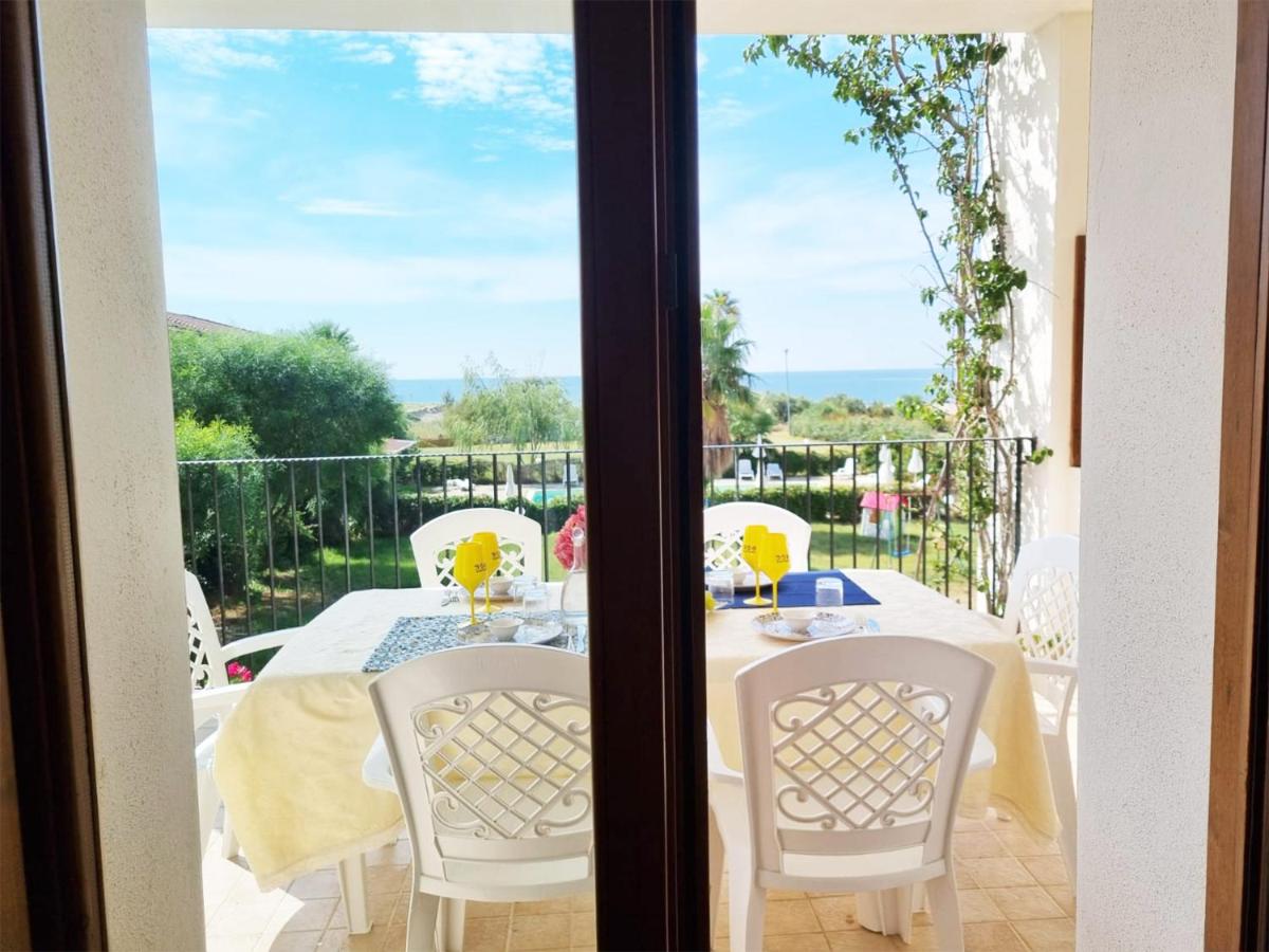 Apartment with Sea View photo 1