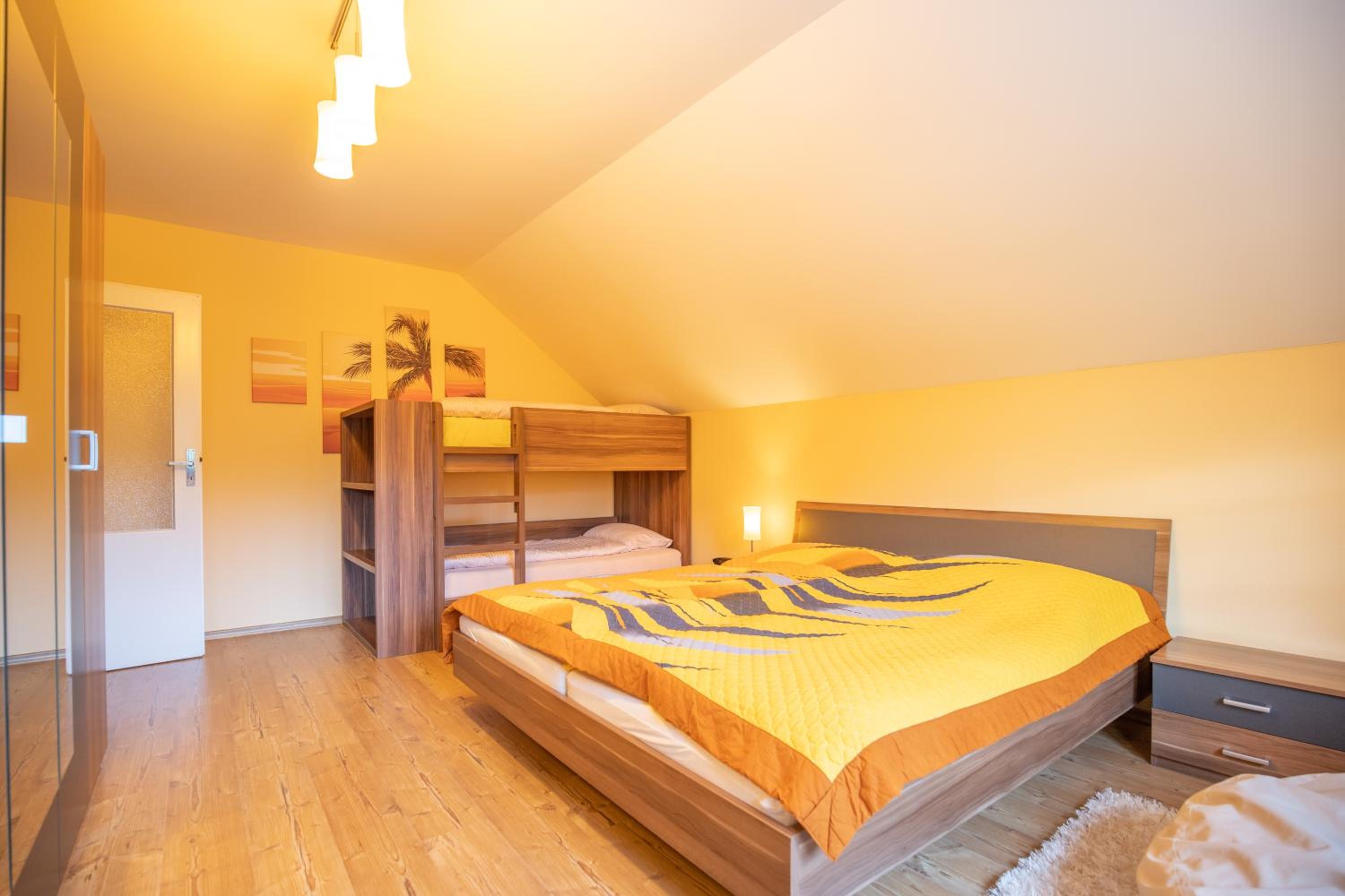 Three-Bedroom House photo 3
