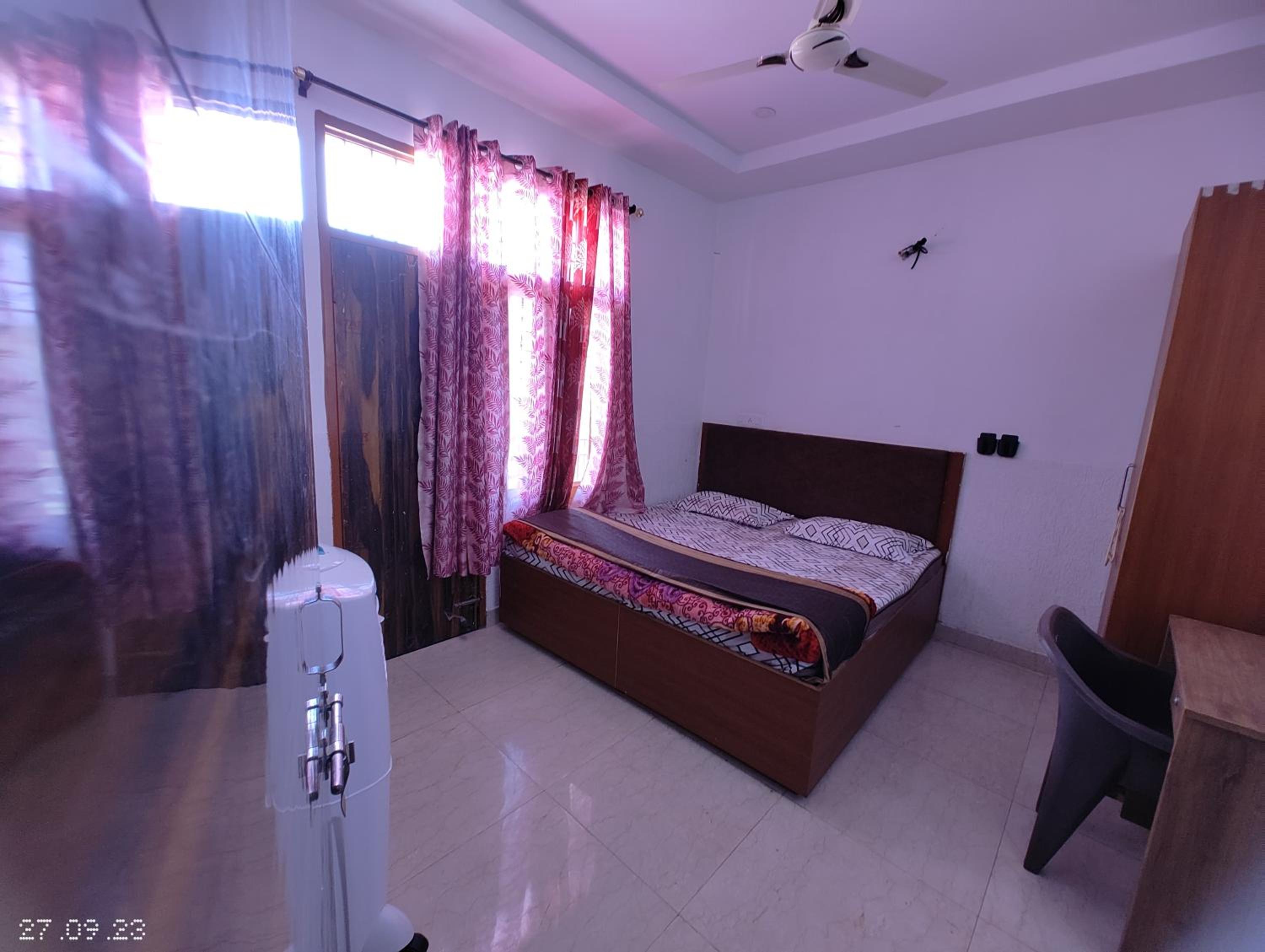 Budget Double Room photo 1