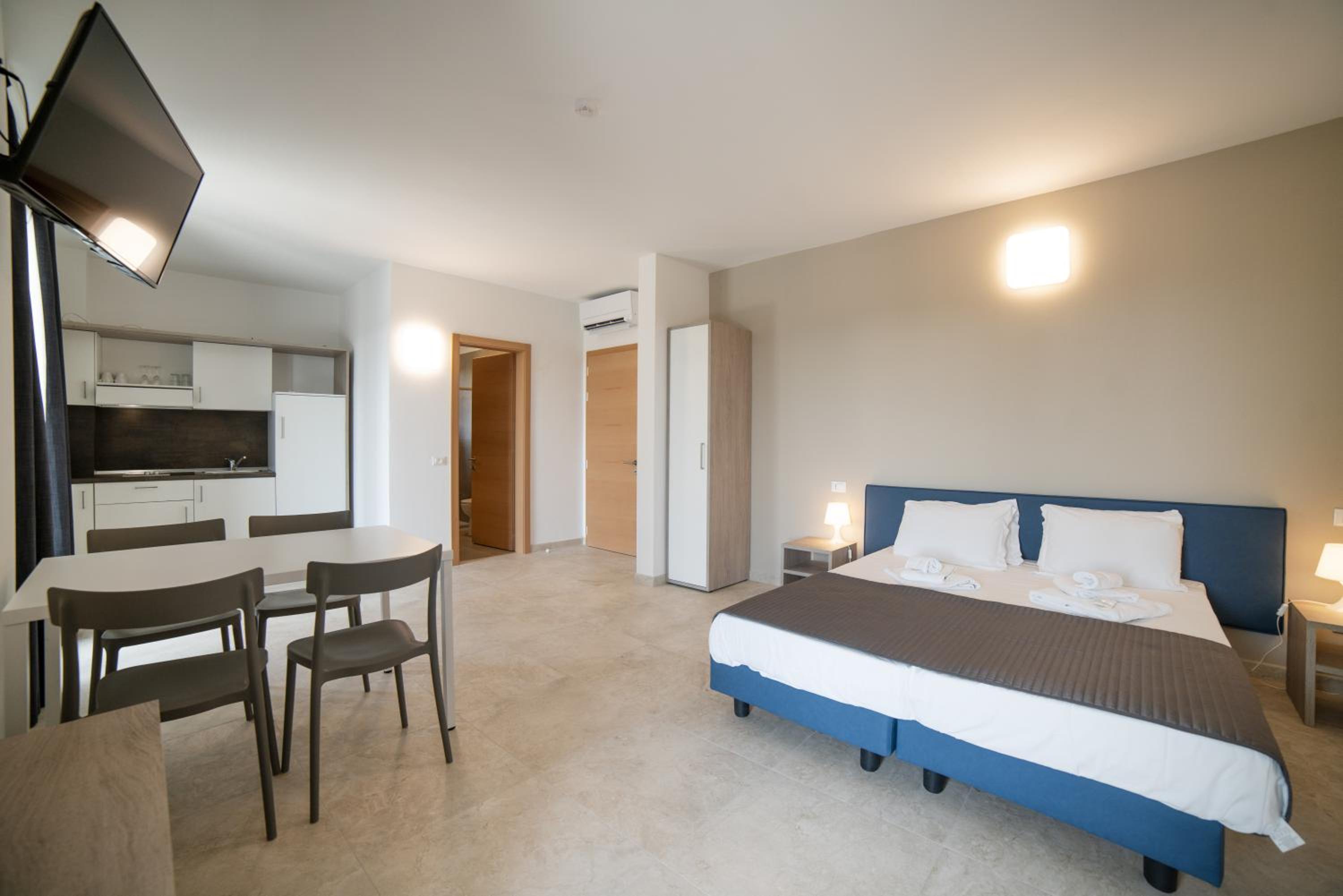 Junior Suite with Terrace photo 2