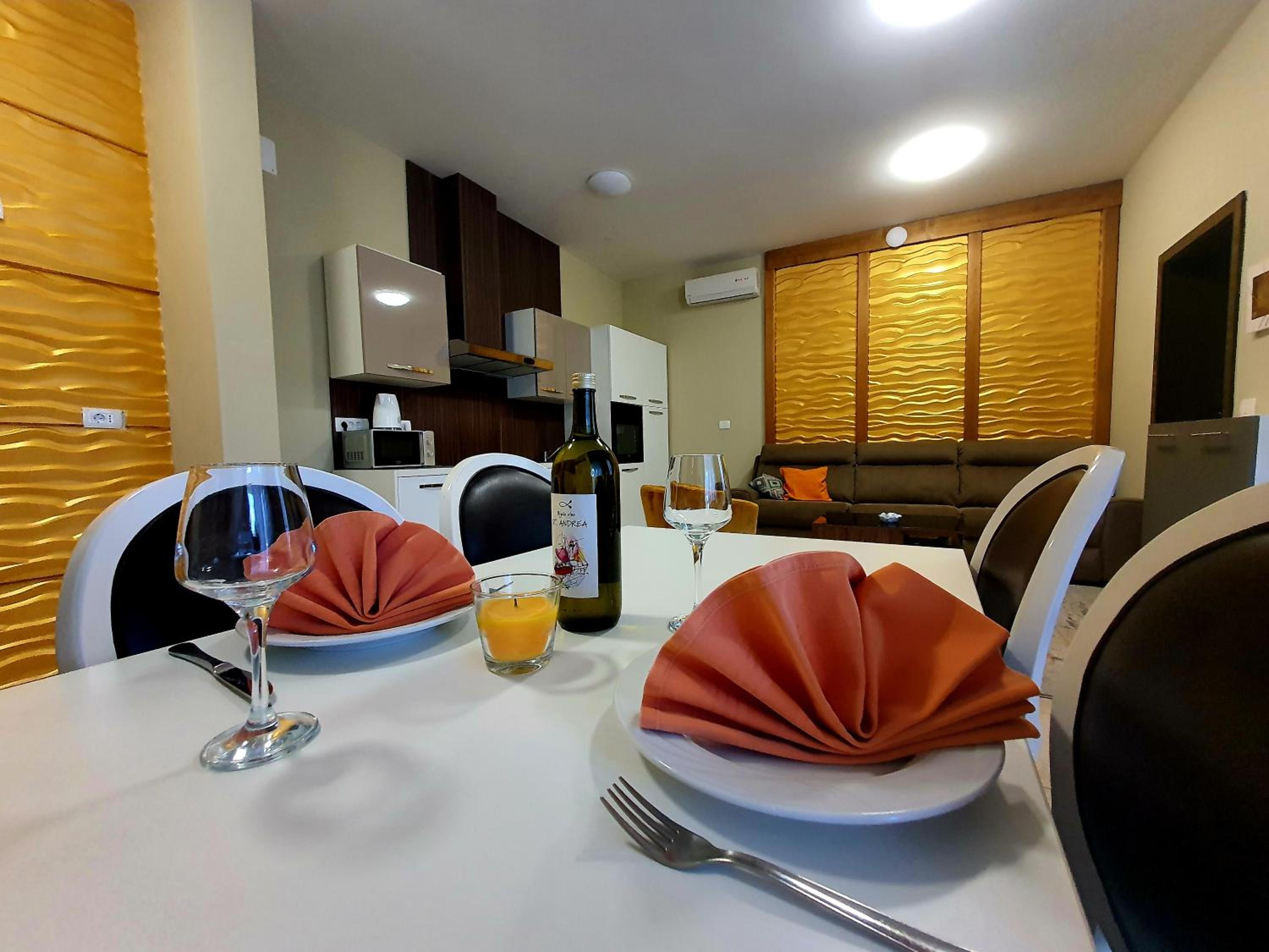 One-Bedroom Apartment - Photo 13