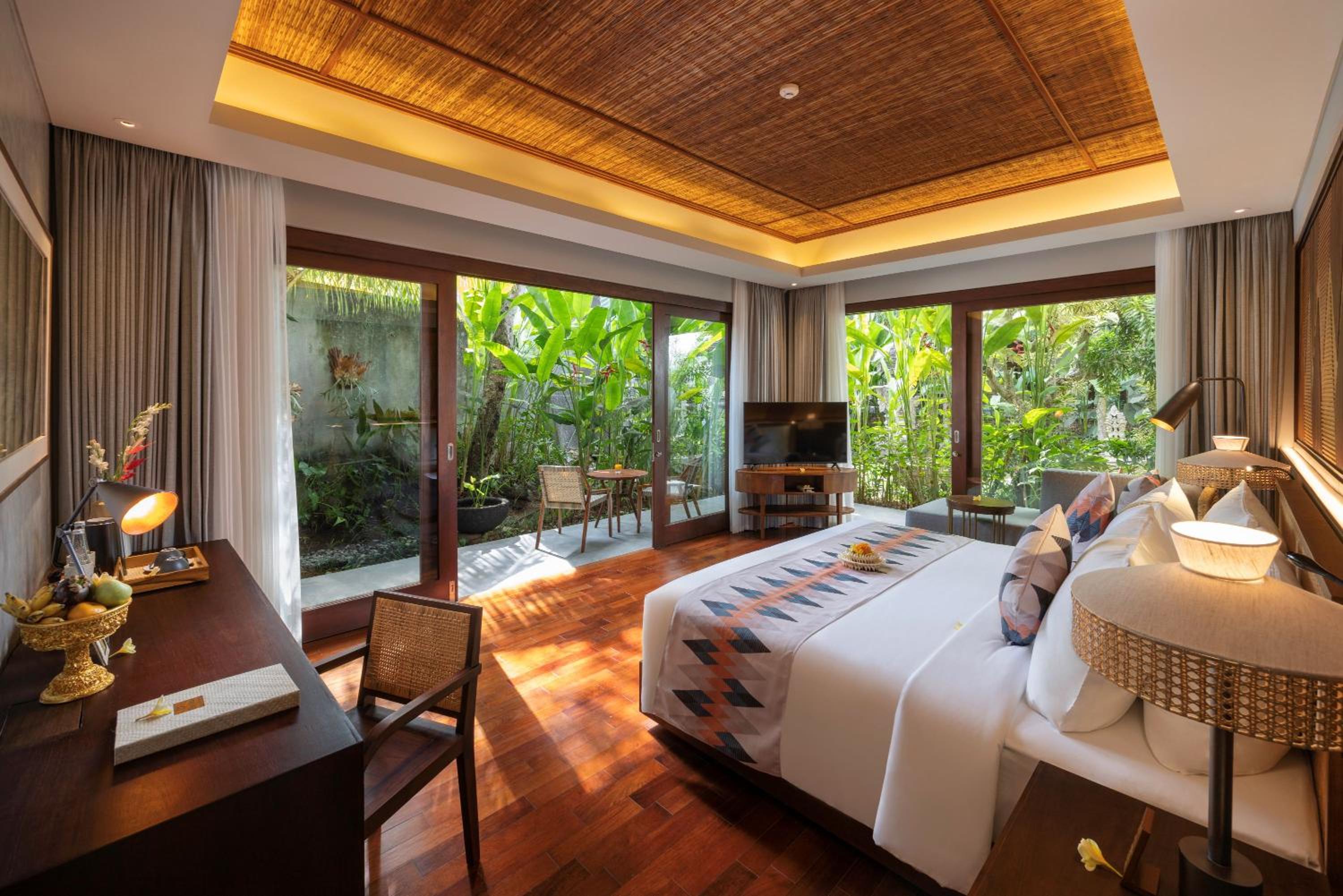 Suite with Garden View and Daily Afternoon Tea  - Photo 4