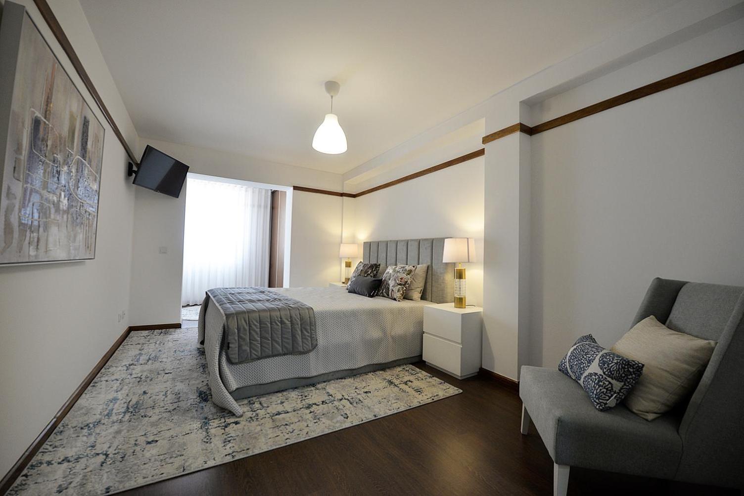 Three-Bedroom Apartment photo 1