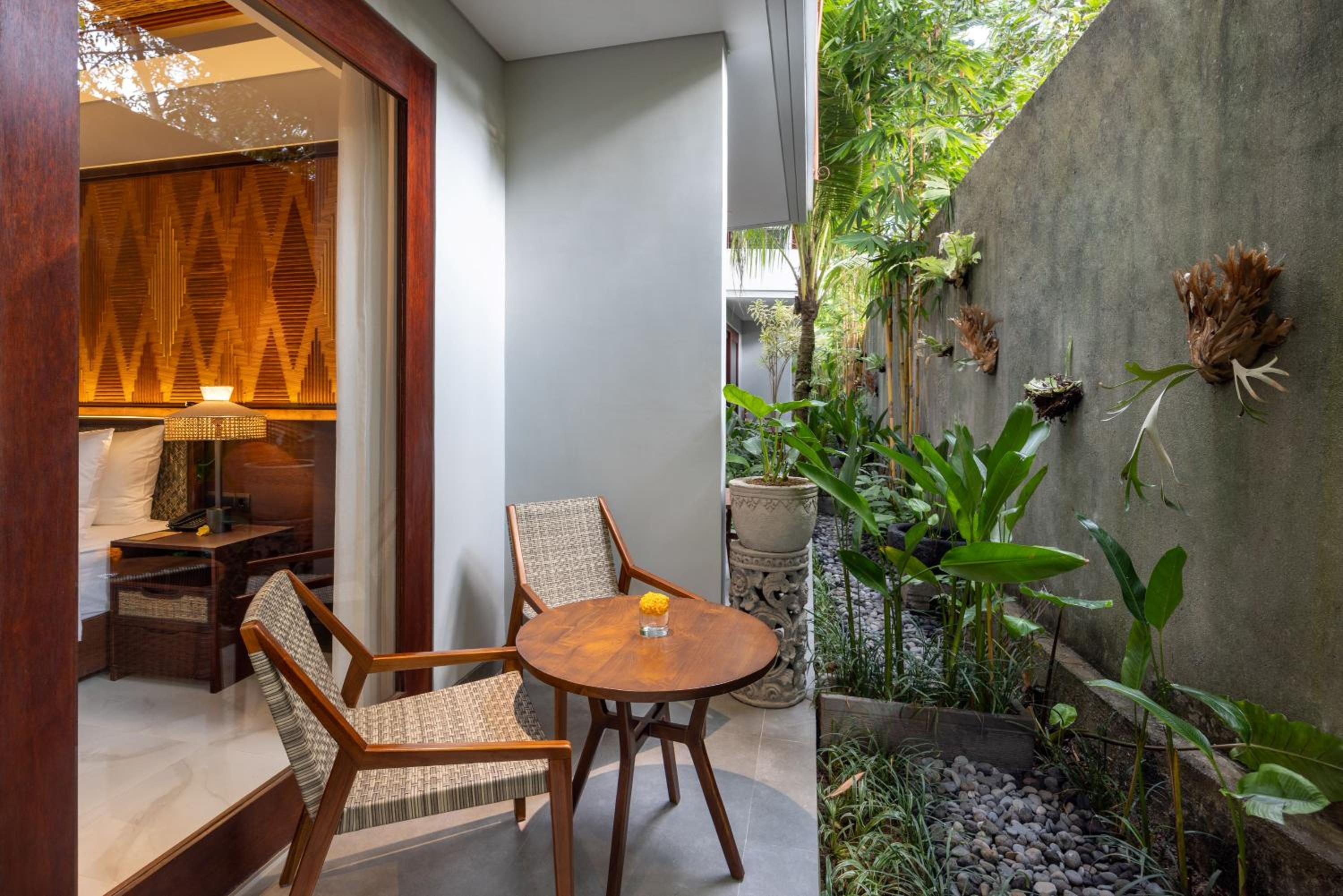 Deluxe Double Room with Bath and Daily Afternoon Tea  - Photo 4