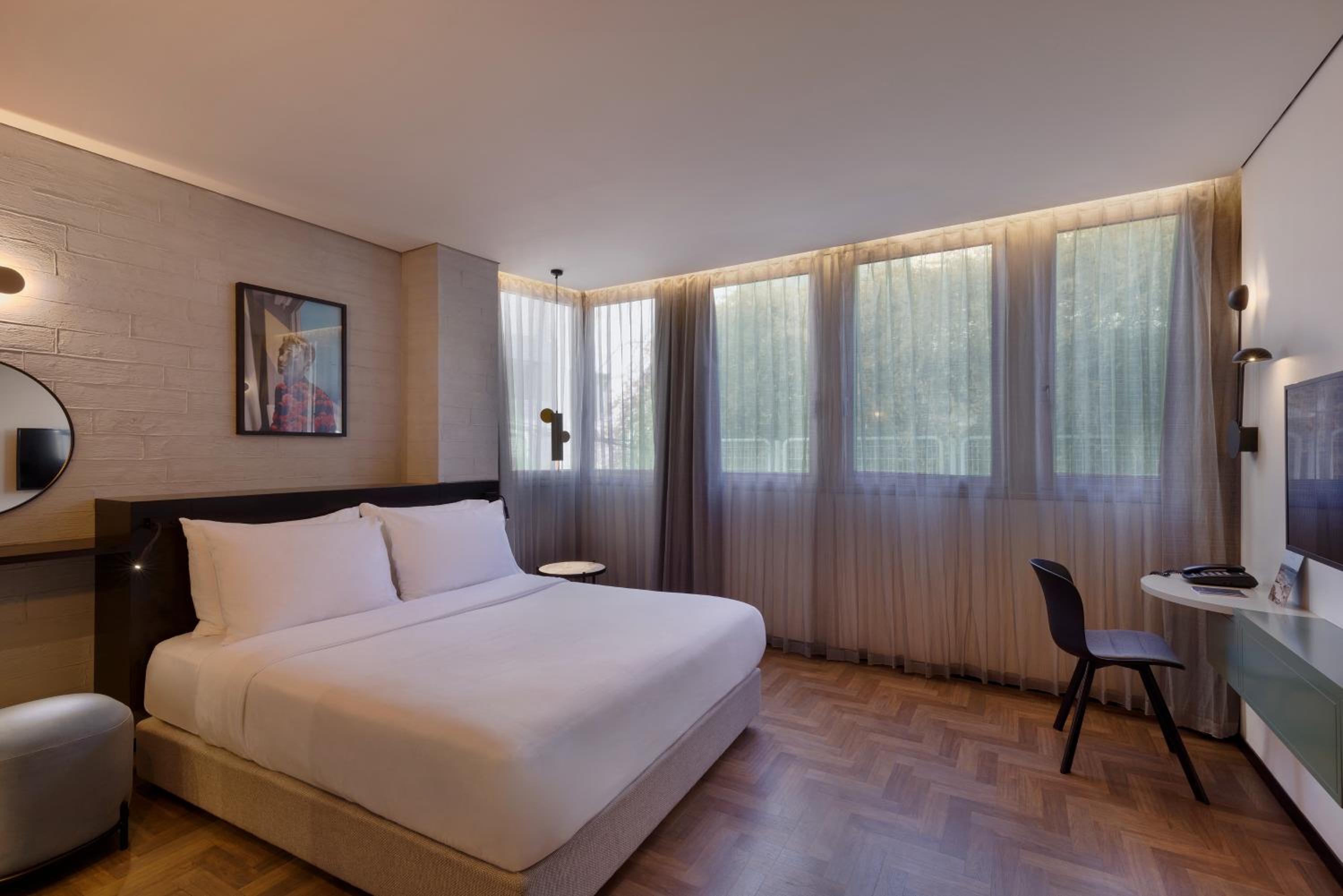 Deluxe Double Room - Photo 15
