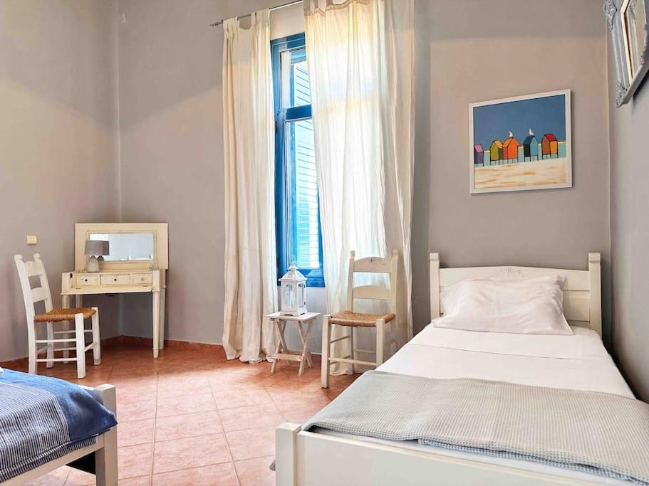 Three-Bedroom Villa photo 1
