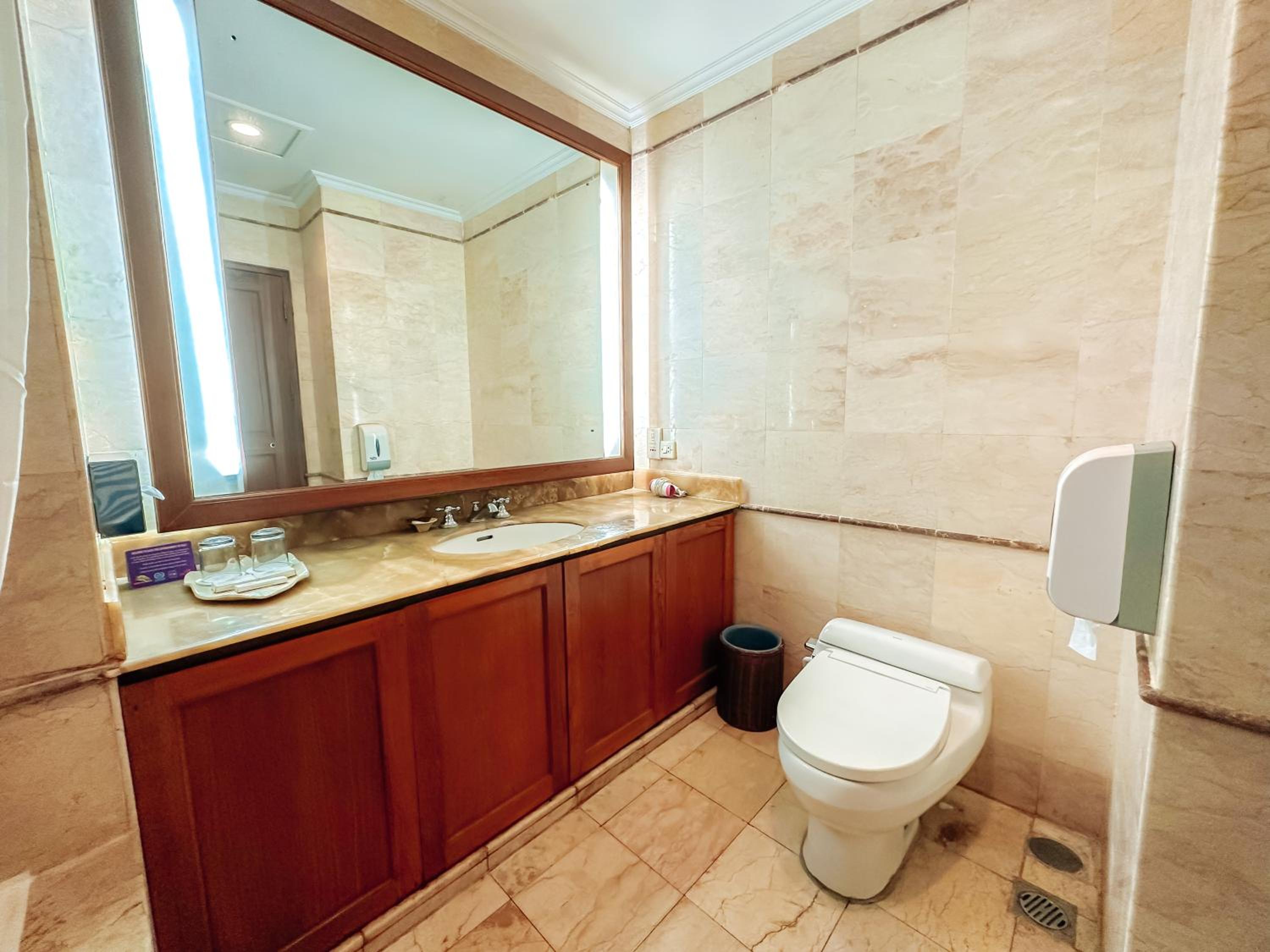 Deluxe Ground Story with One Twin Bed and 2 Adults Occupancy (Non Smoking) photo 2