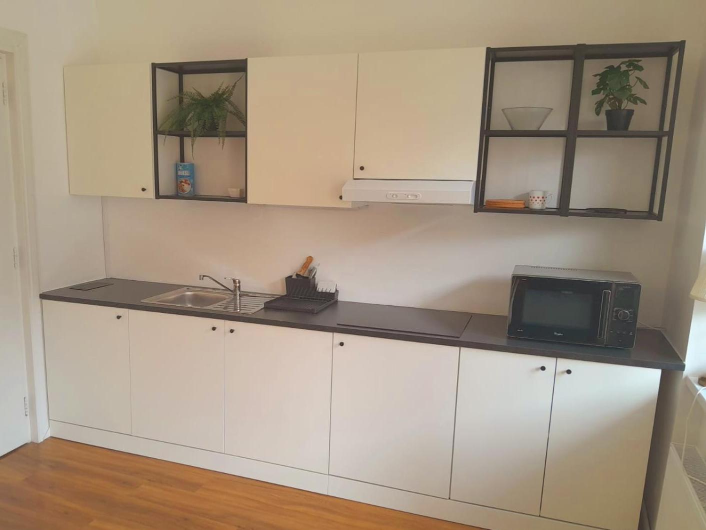 Quintuple Room with Balcony - Photo 32