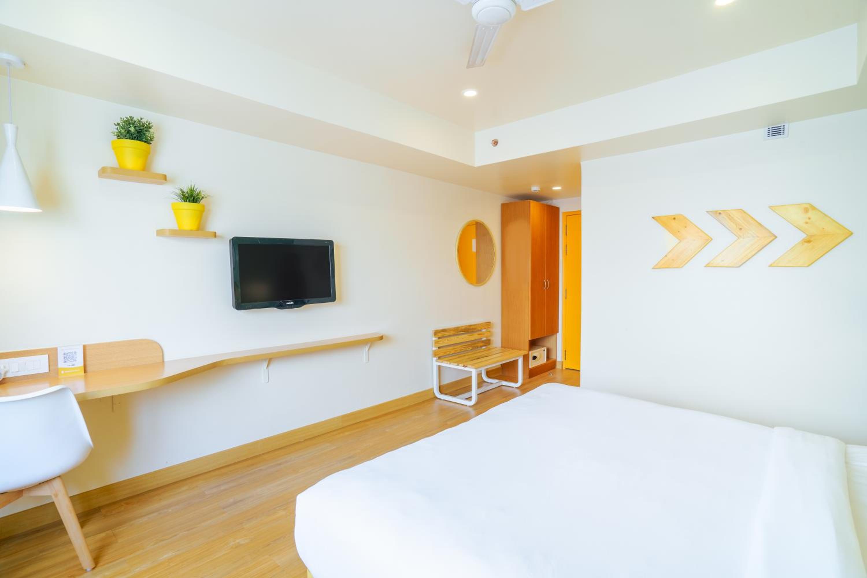 Deluxe King Room photo 3