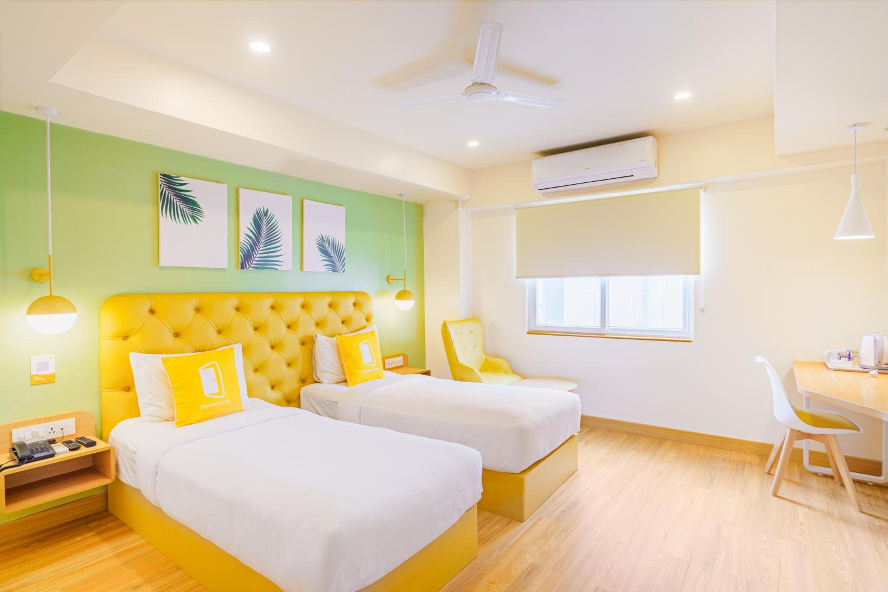 Standard Twin Room - Photo 3