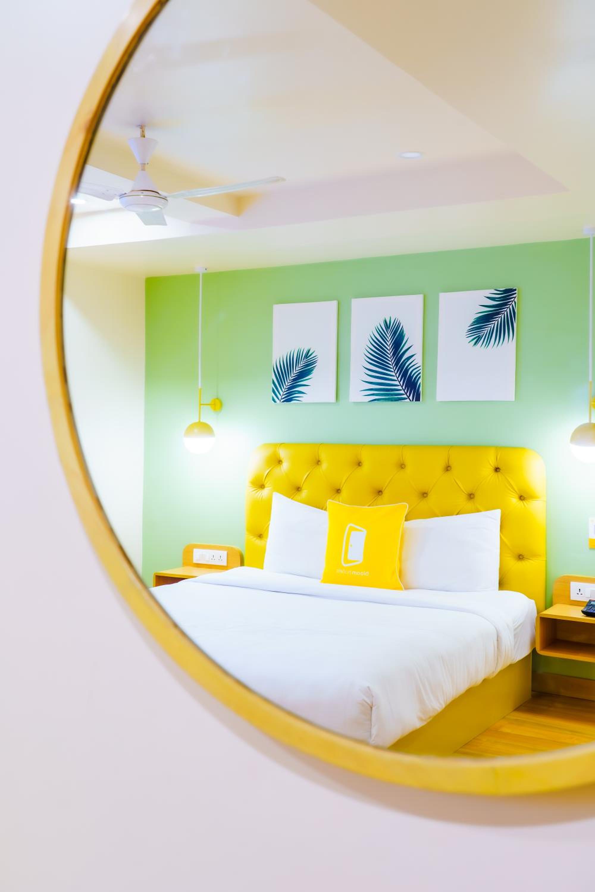 Deluxe King Room photo 1