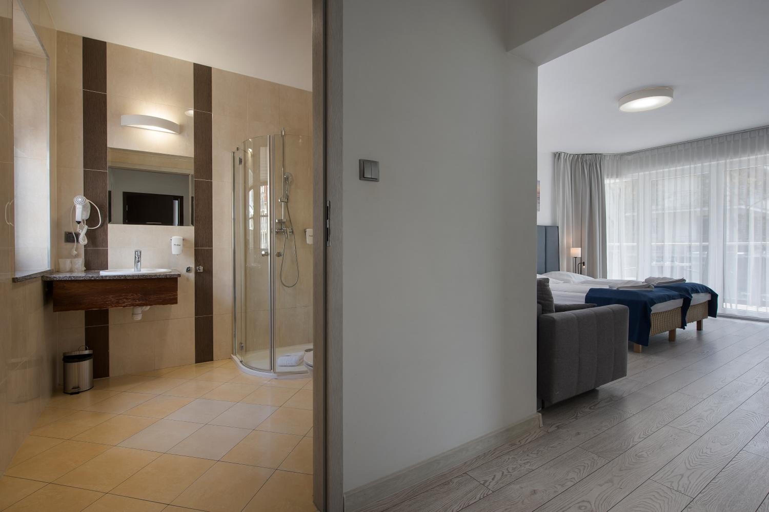  Double Room Plus - Photo 8