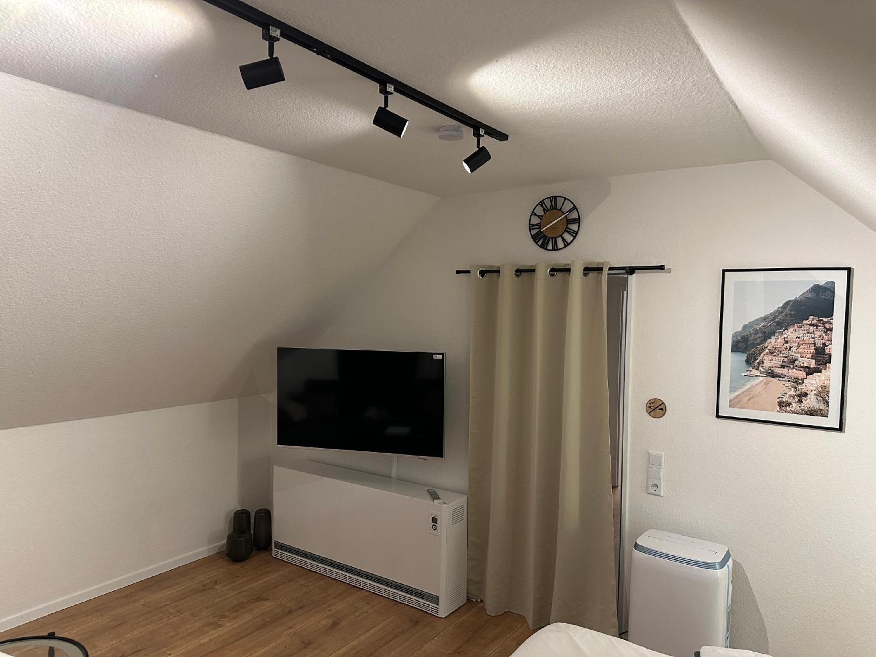 Two-Bedroom Apartment photo 3