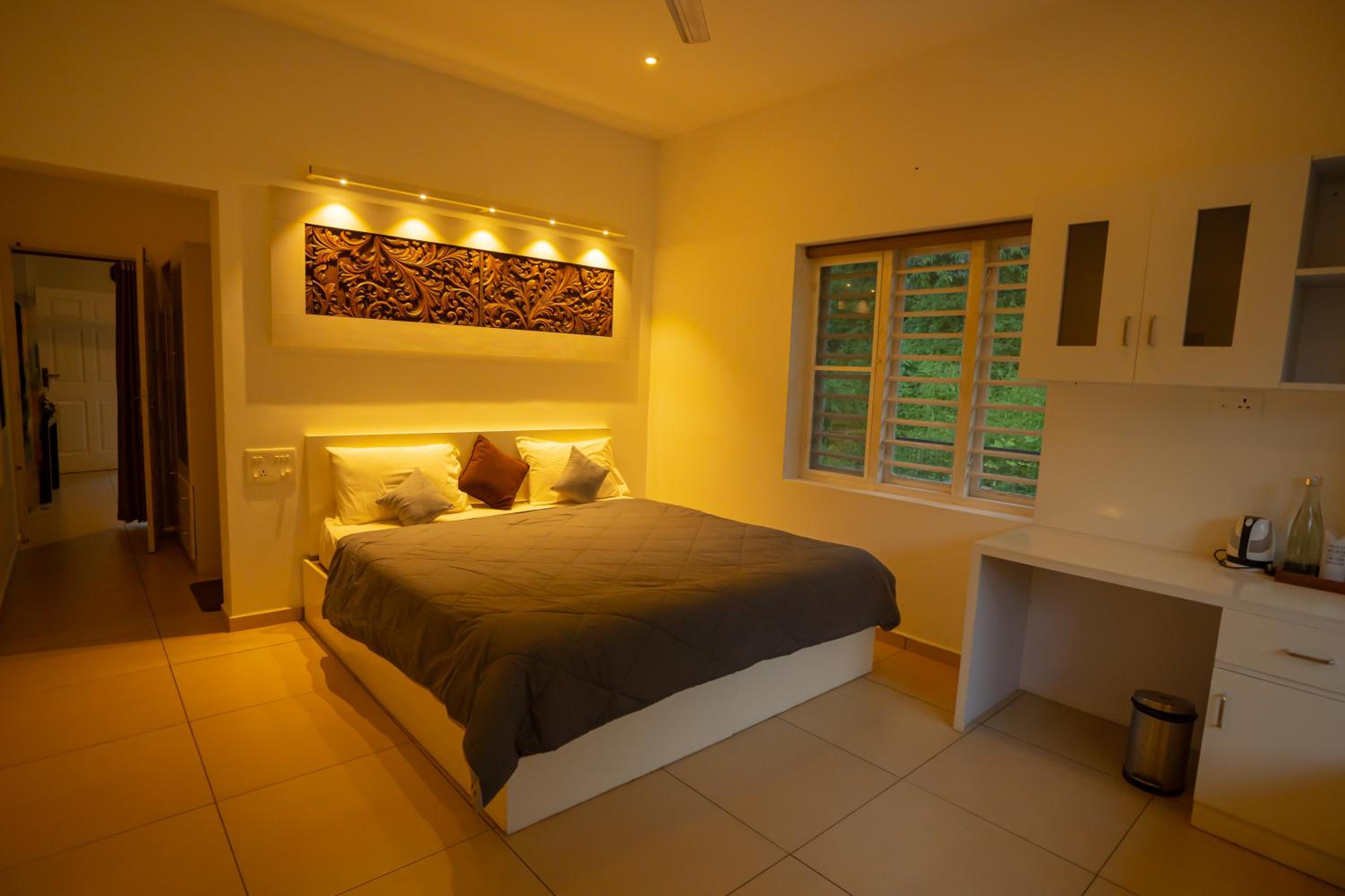 Superior Suite With Tea Plantation View photo 2