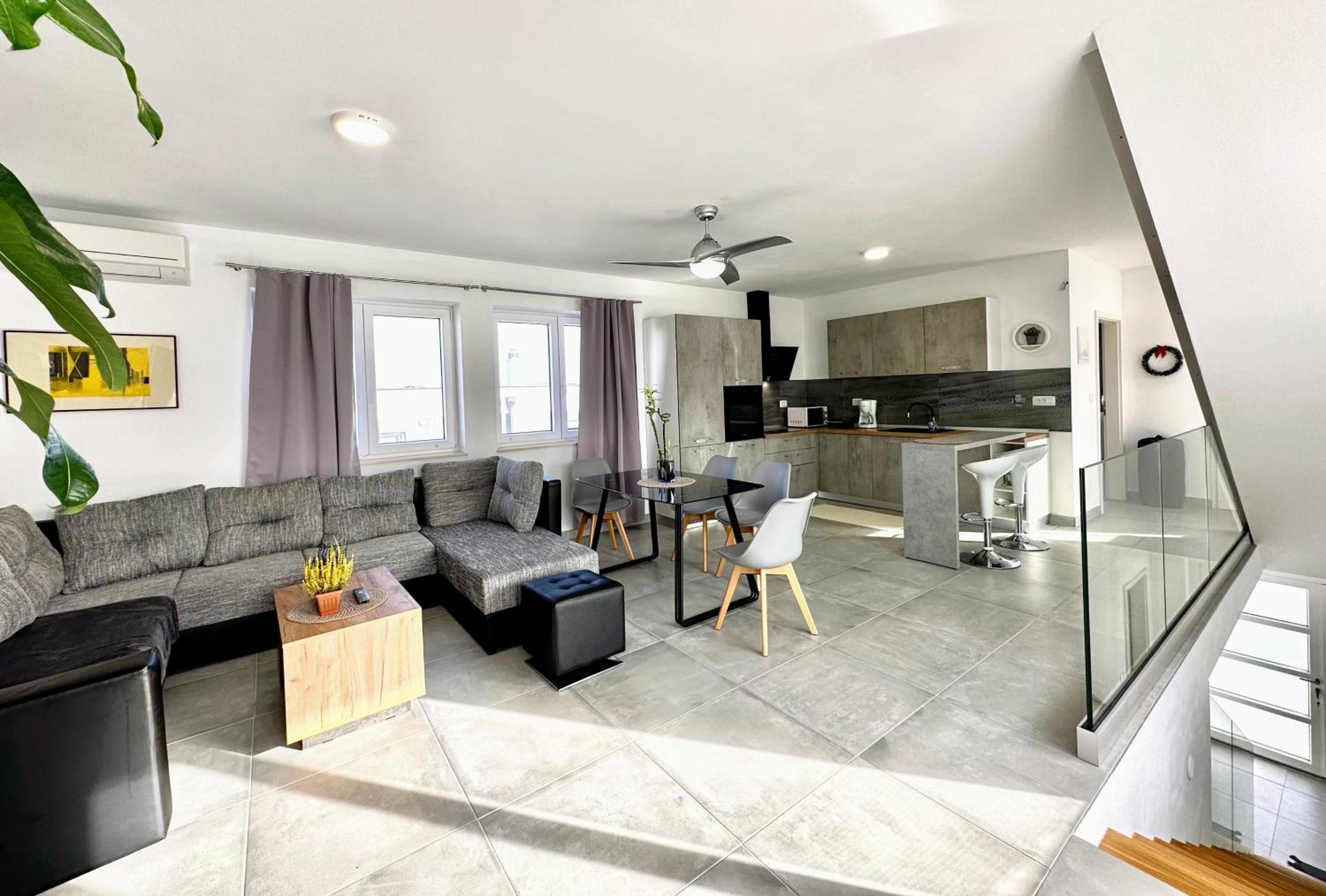 Four-Bedroom House photo 1